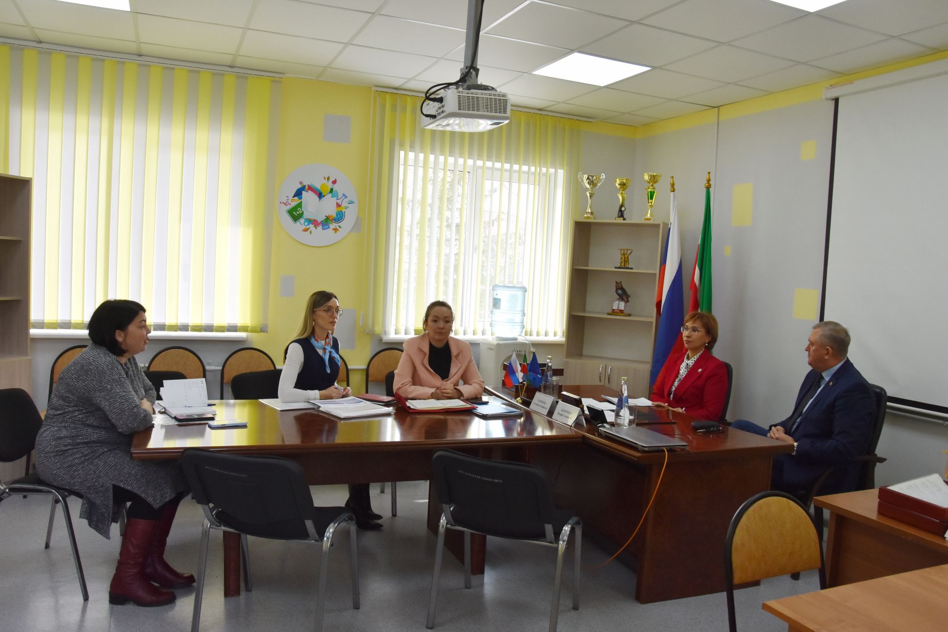Министр зәйлеләрне социаль яклау мәсьәләләре буенча кабул итте
