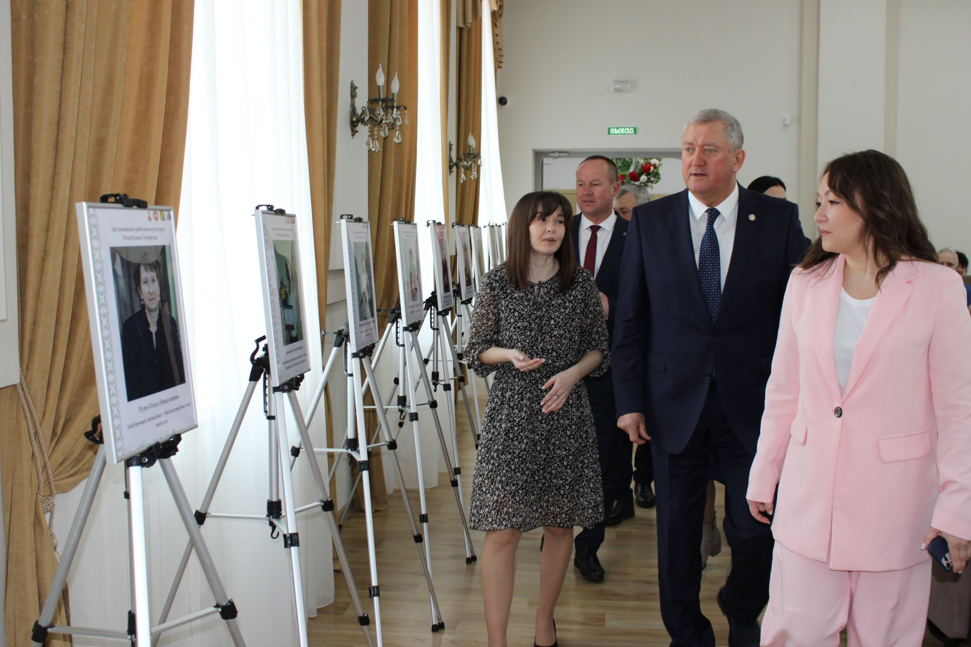 Заинским работникам культуры вручили награды в честь профессионального праздника