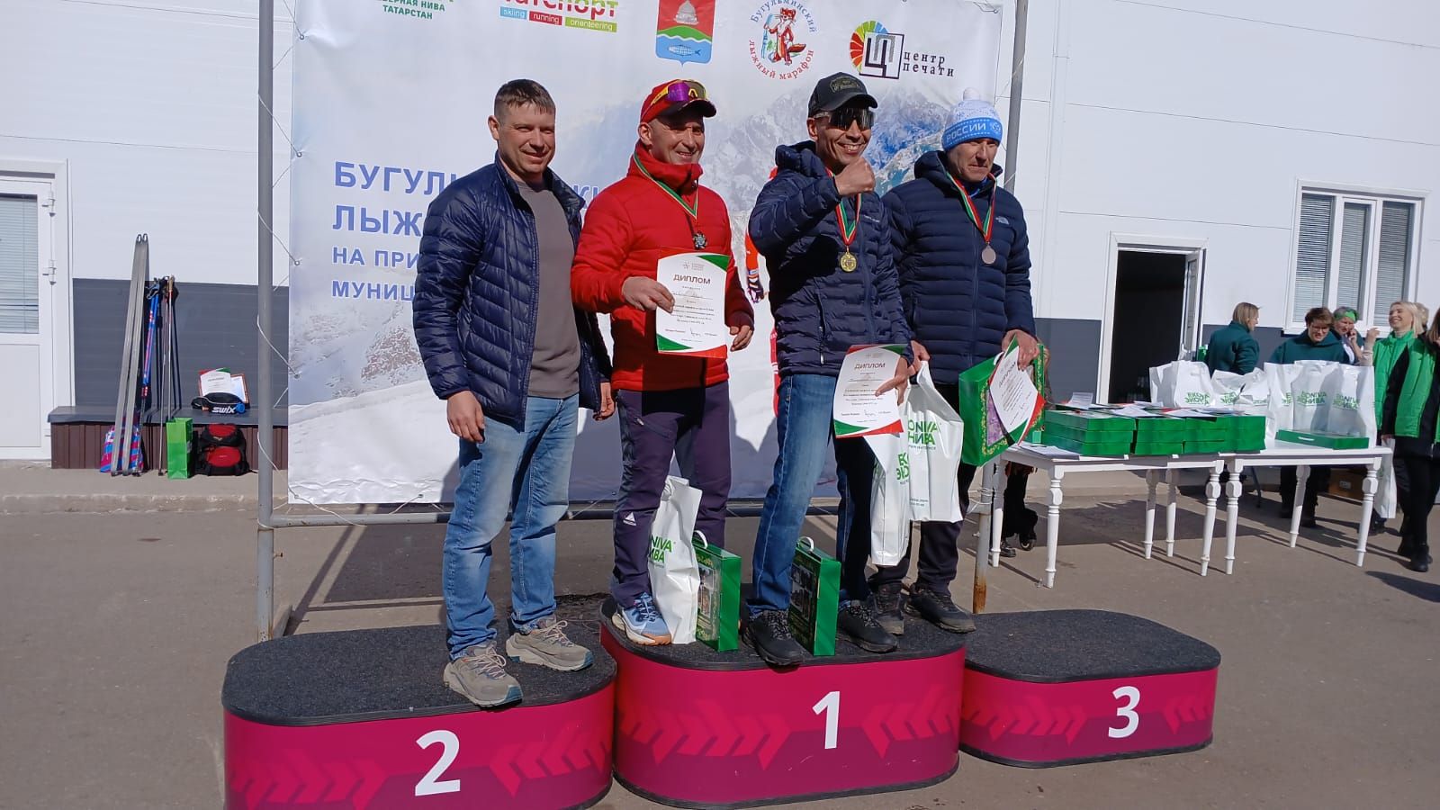 Заинские лыжники выиграли 47-й лыжный марафон в Бугульме