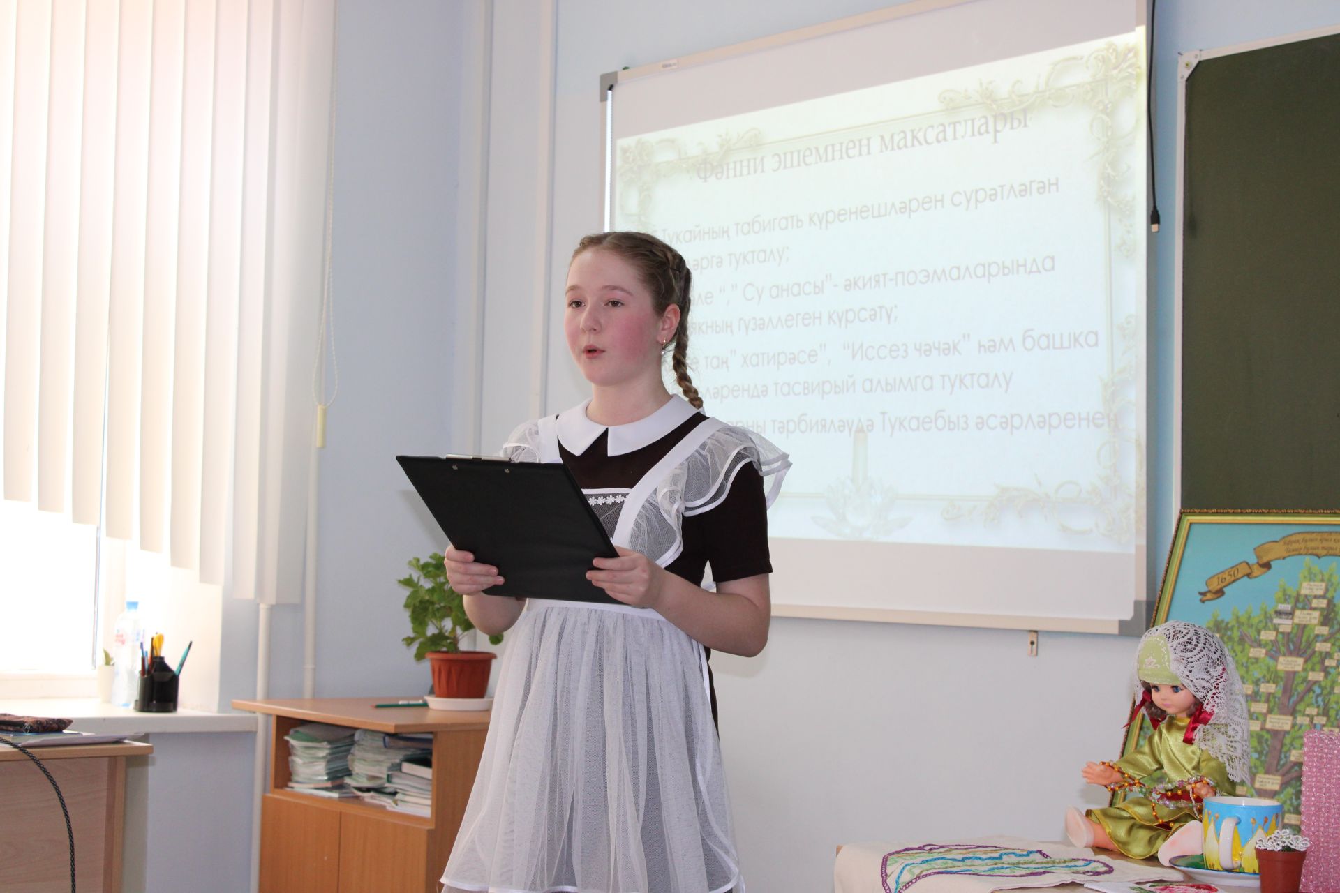 Зәйдә Бөек әдибебез Габдулла Тукай туган көне алдыннан укучылар традицион төстә фәнни эшләр яклады