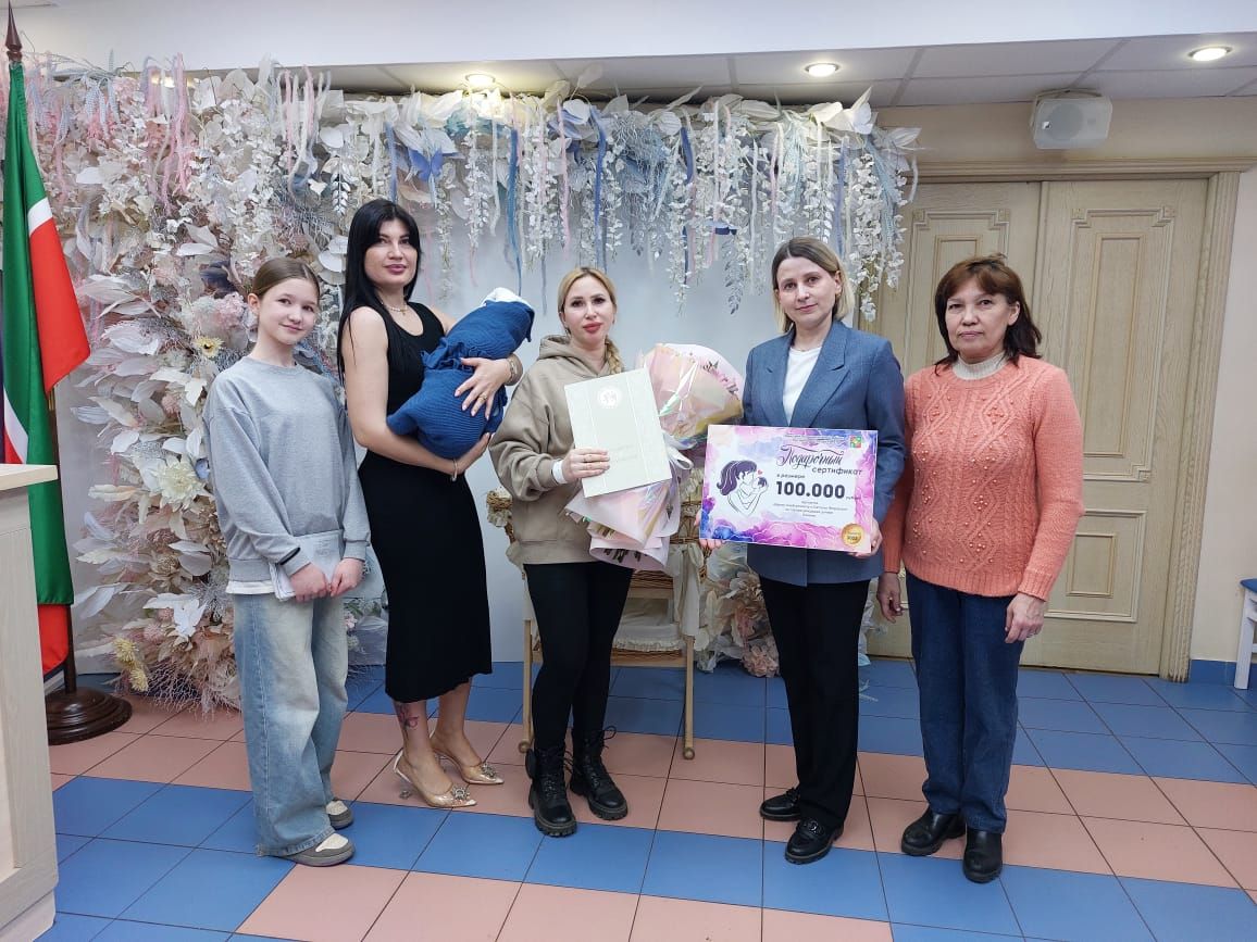 Махсус хәрби операциядә катнашучы Зәй егете гаиләсендә кызлары туды