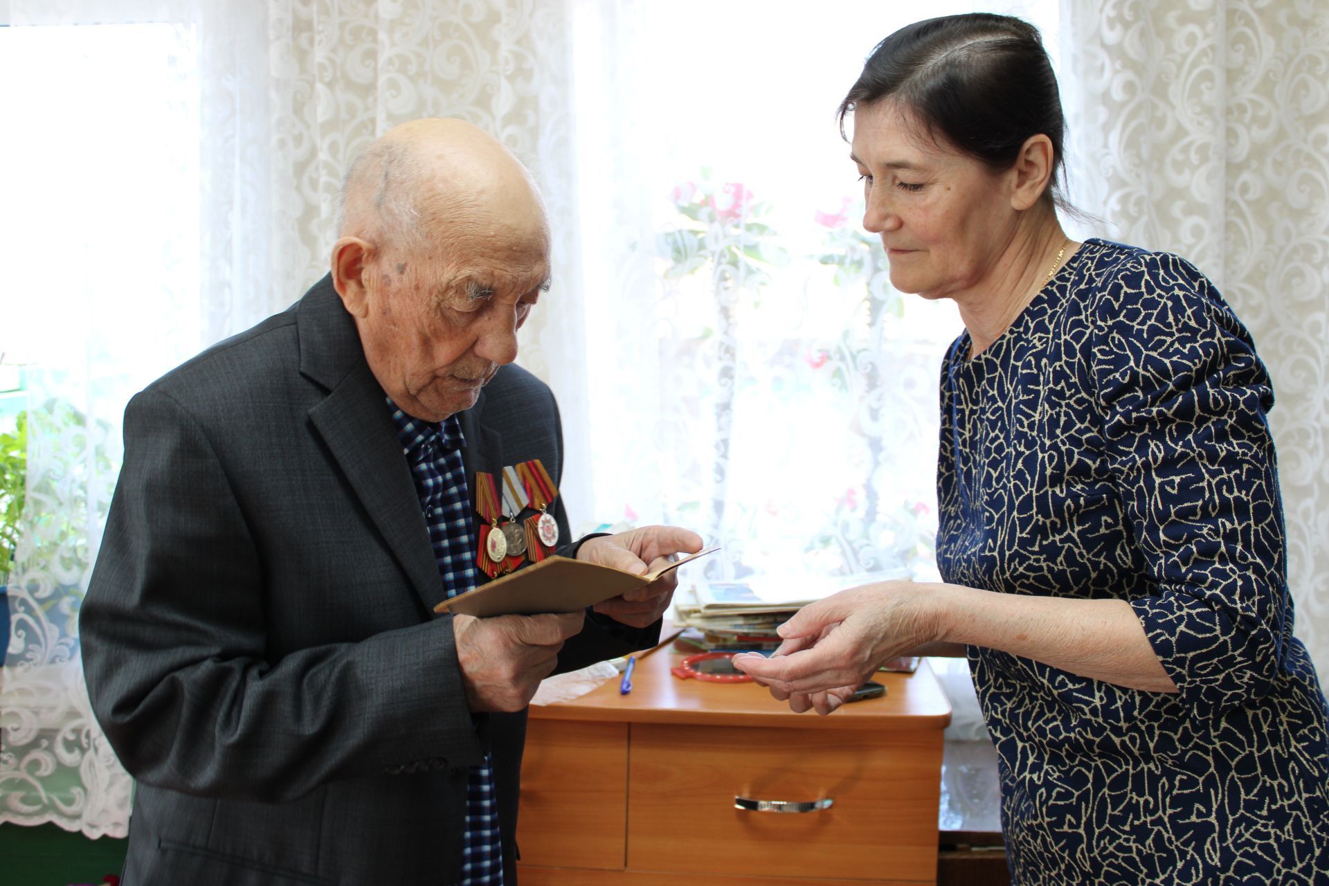 Тылда Җиңү көнен якынайтканнар