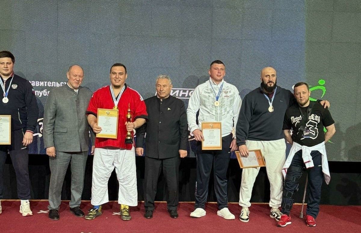 Зәй көрәшчесе Радик Сәлахов – Россия чемпионаты җиңүчесе