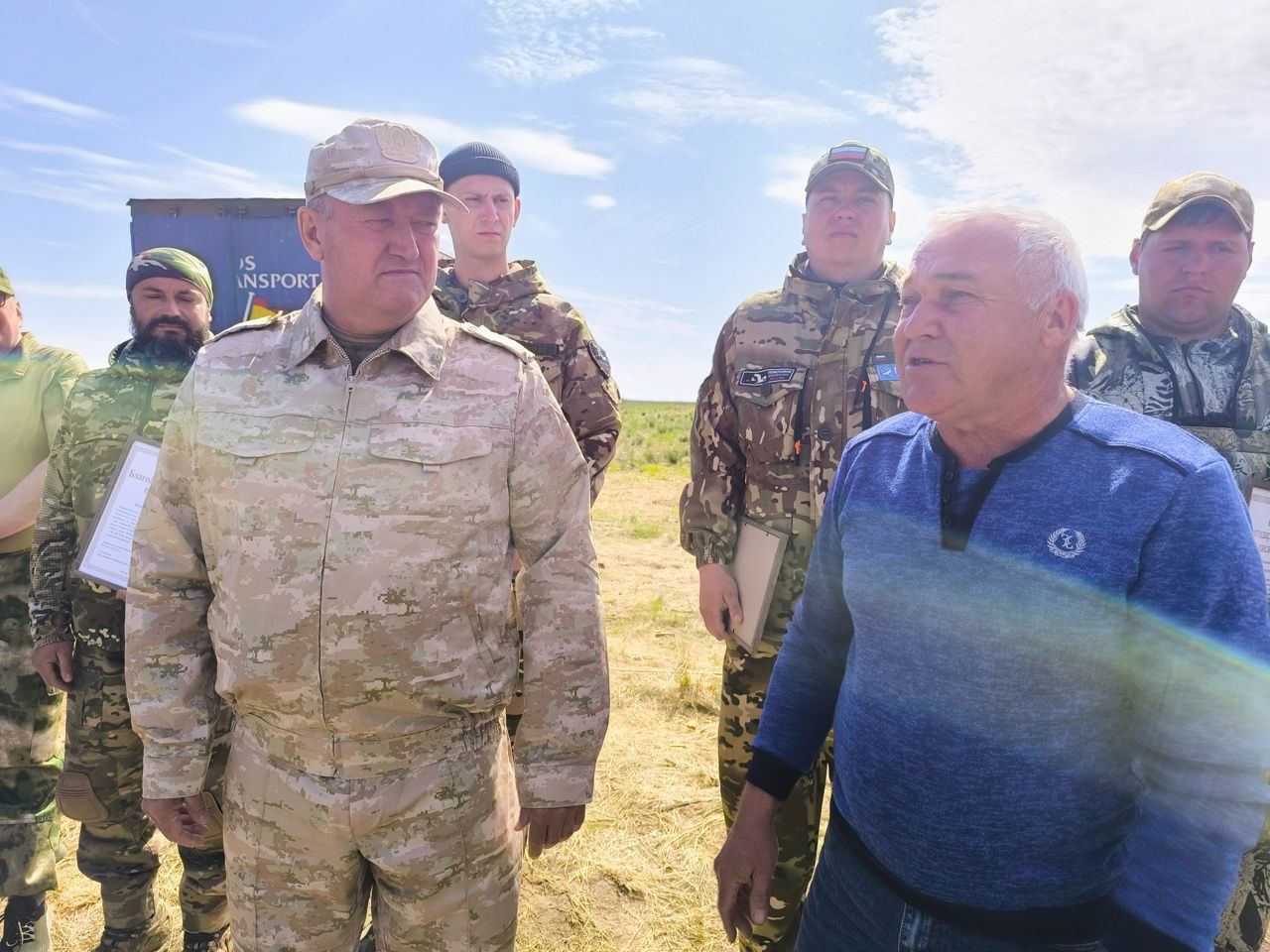 Зәй районы башлыгы Волгоградта эзләнү эшләре алып баручы эзтабарлар янында булды