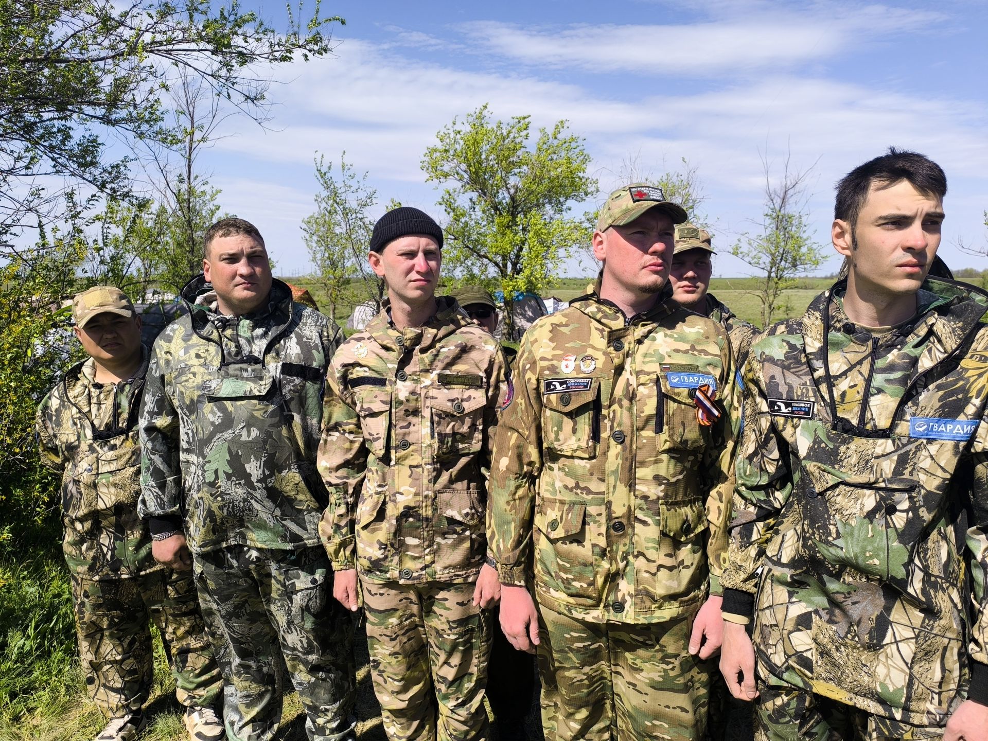 Глава Заинского района наградил поисковиков, находящихся в экспедиции в Волгоградской области