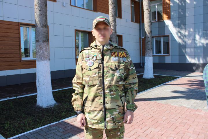 Хәрби тәҗрибәсе булган Зәй егете ил өчен катлаулы вакытта читтә кала алмаган