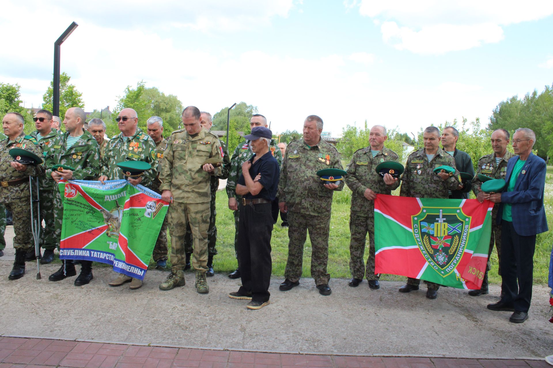 Зәйдә чик сакчыларына яңа һәйкәл ачылды