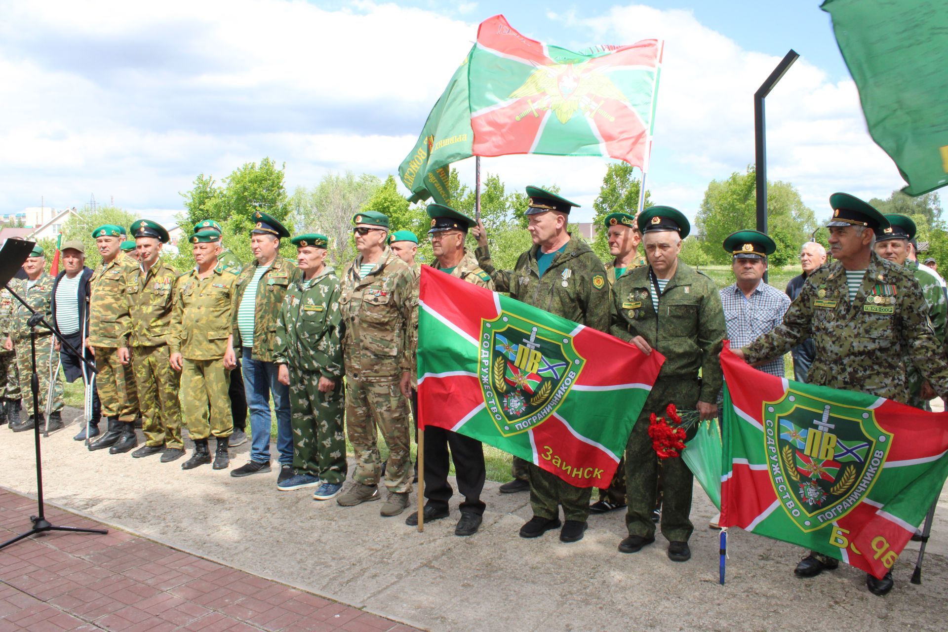 Зәйдә чик сакчыларына яңа һәйкәл ачылды