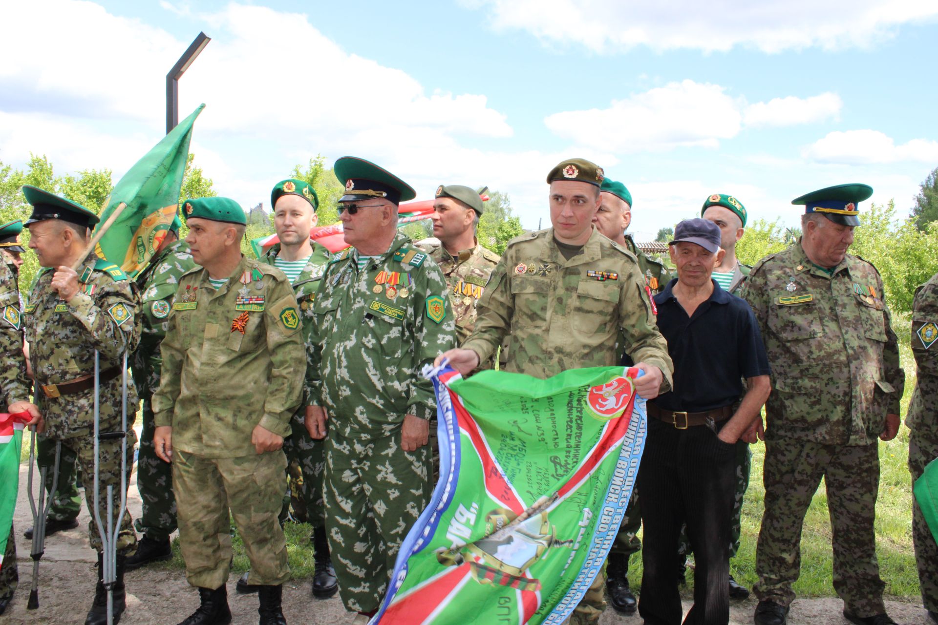 Зәйдә чик сакчыларына яңа һәйкәл ачылды