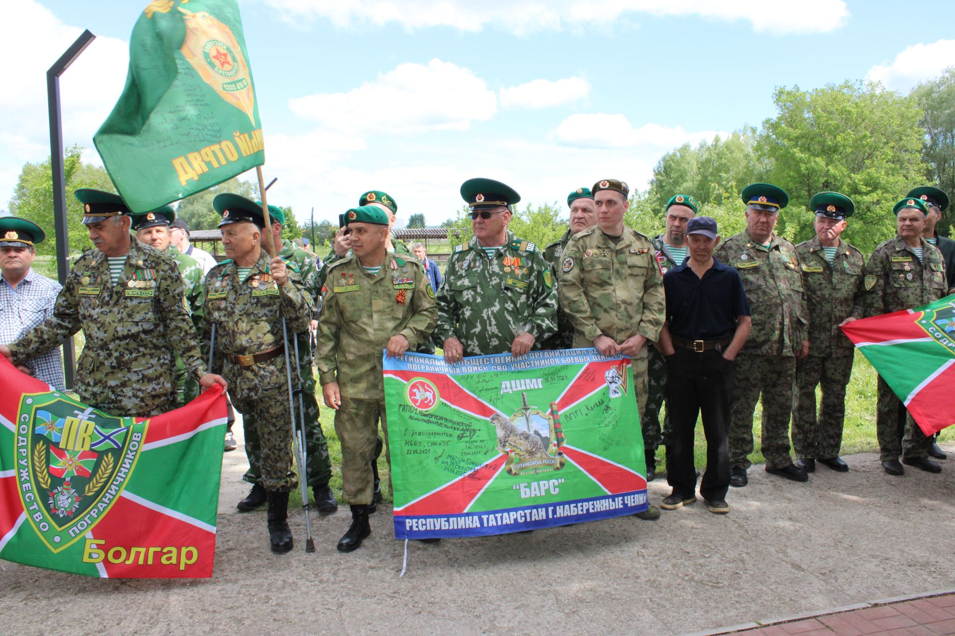 Зәйдә чик сакчыларына яңа һәйкәл ачылды