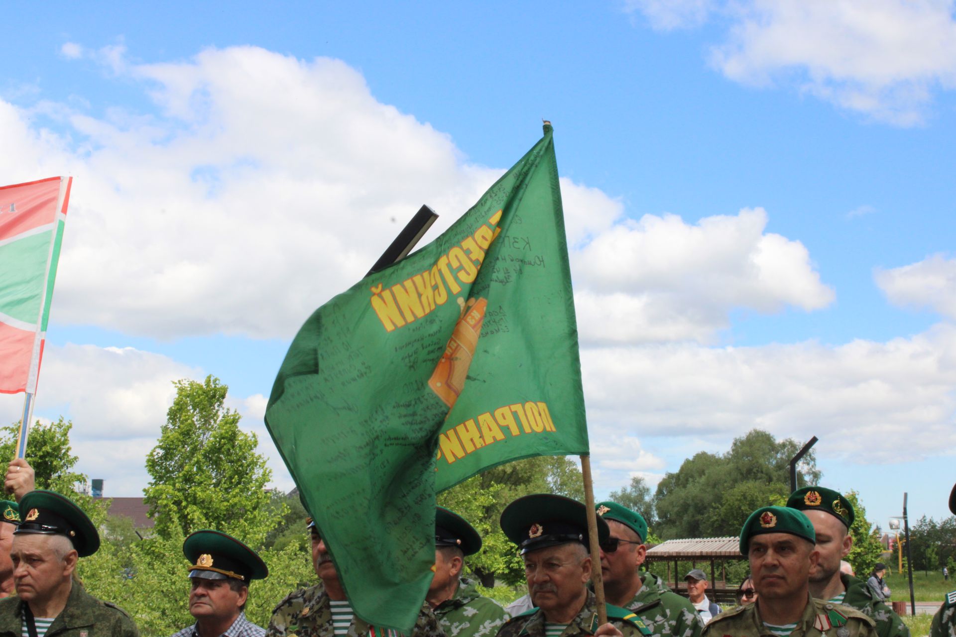 Зәйдә чик сакчыларына яңа һәйкәл ачылды