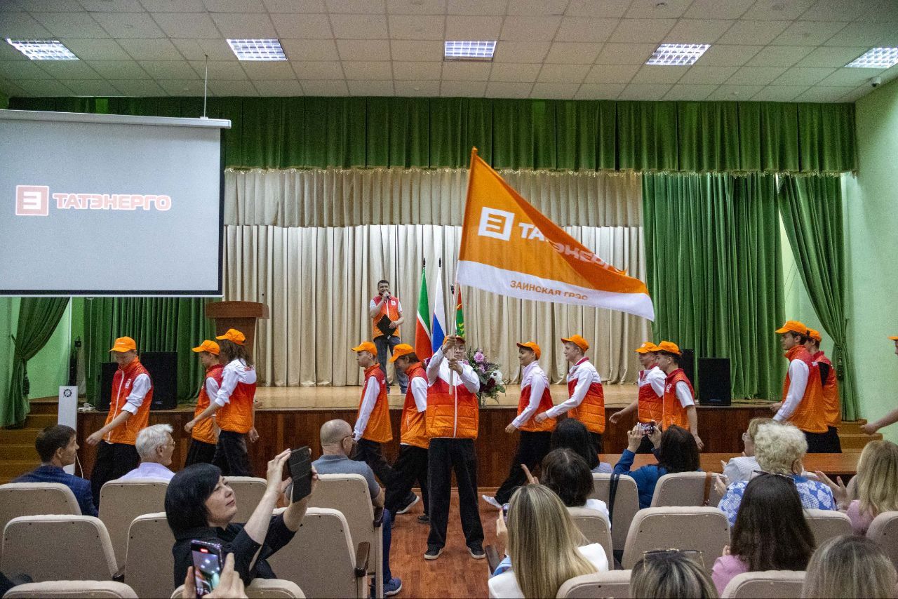 В школе №7 состоялось вручение свидетельств выпускникам энергокласса