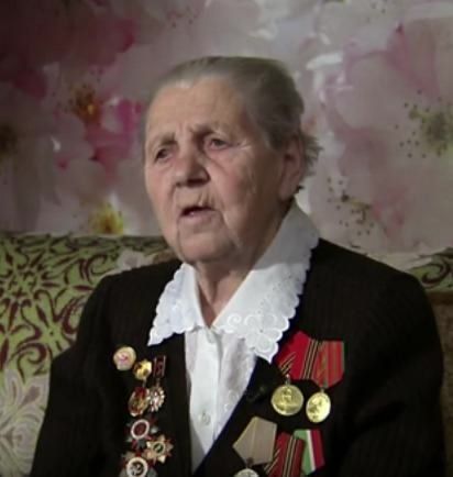 Сугышны шәфкать  туташлары буларак үткән кызлар