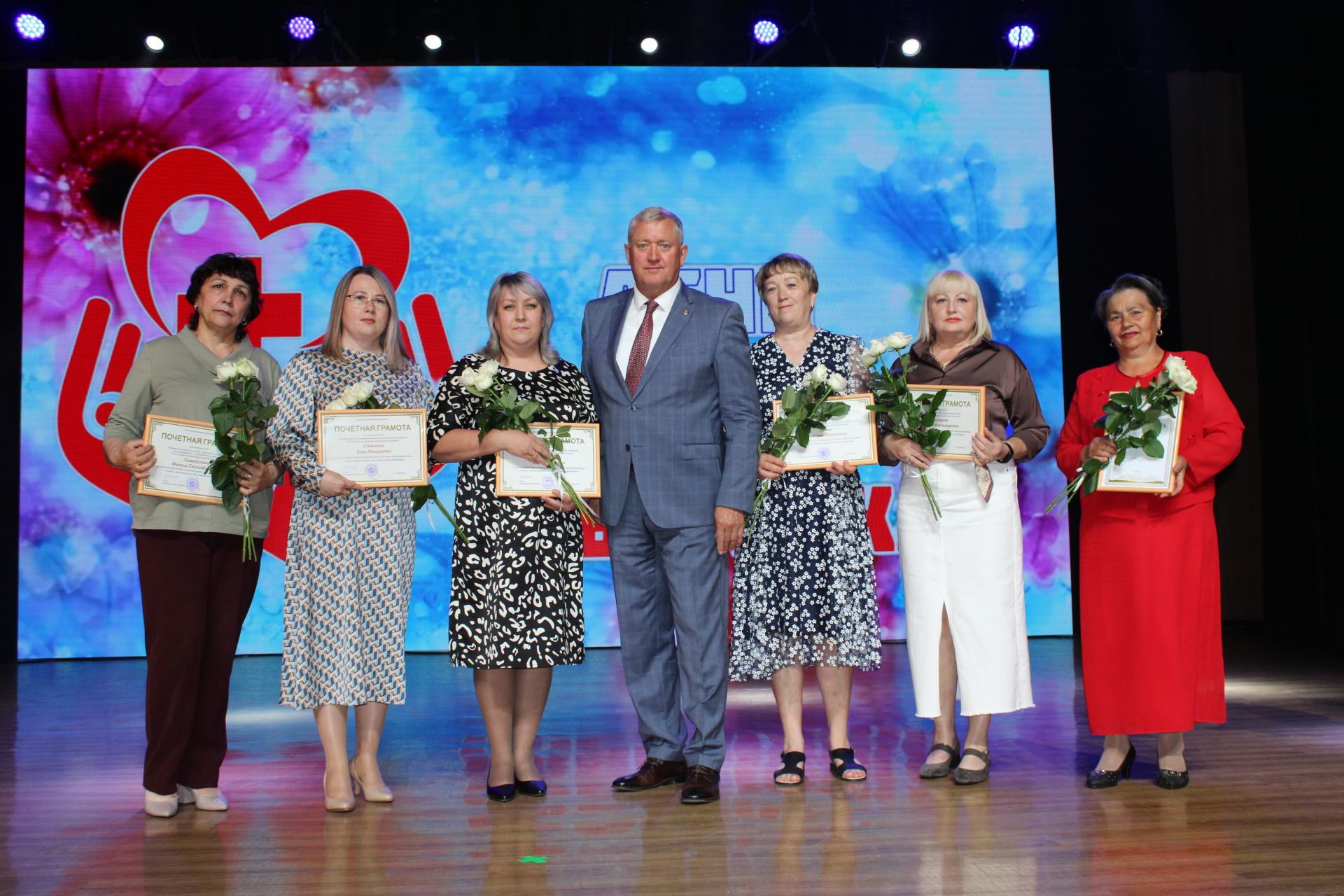 В Заинске с теплотой и благодарностью отметили День медицинского работника