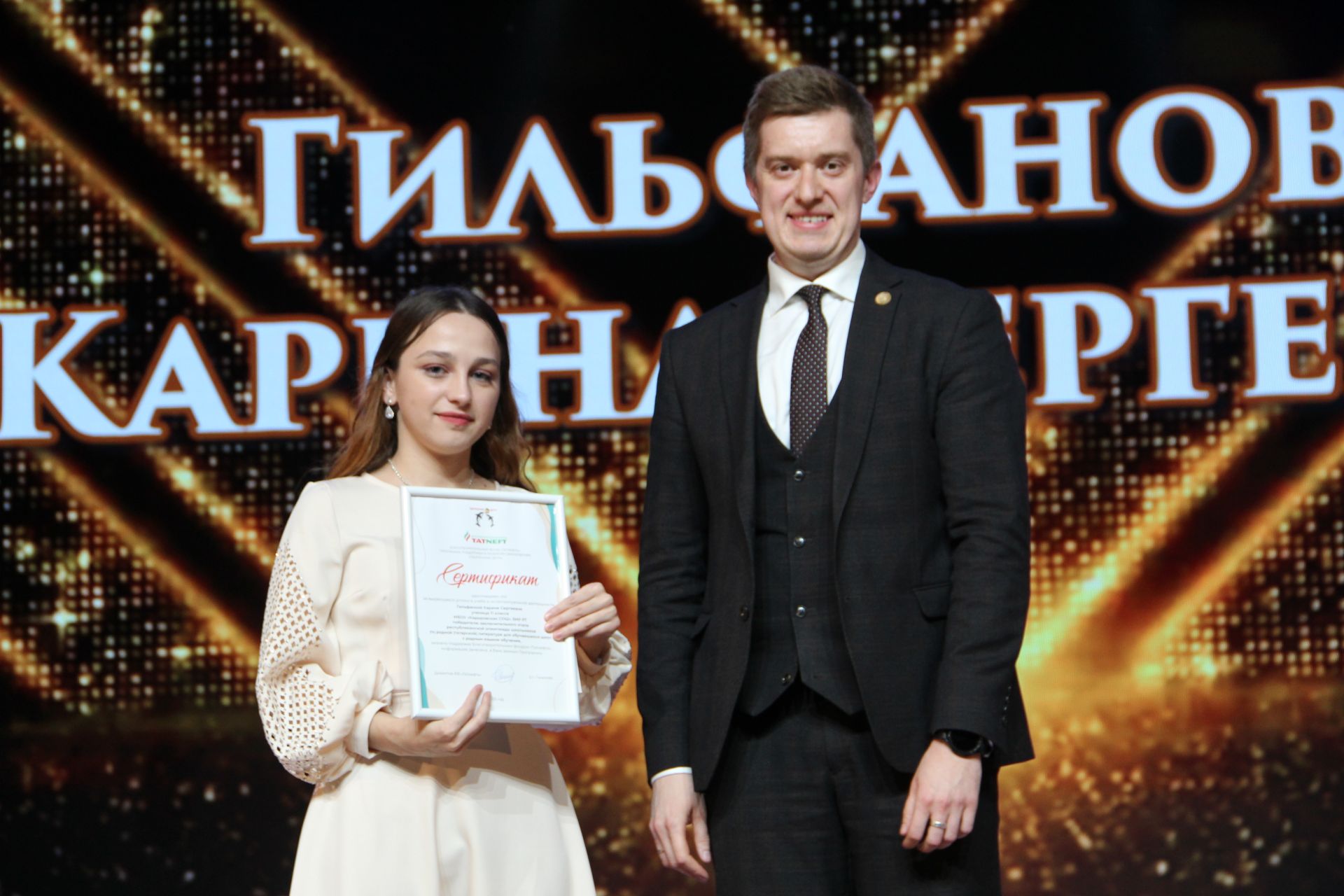 Яркие кадры с Выпускного в Заинске