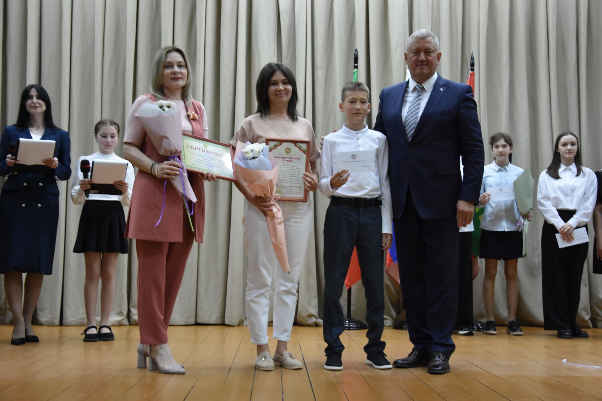 Талантлылар грантлар алды