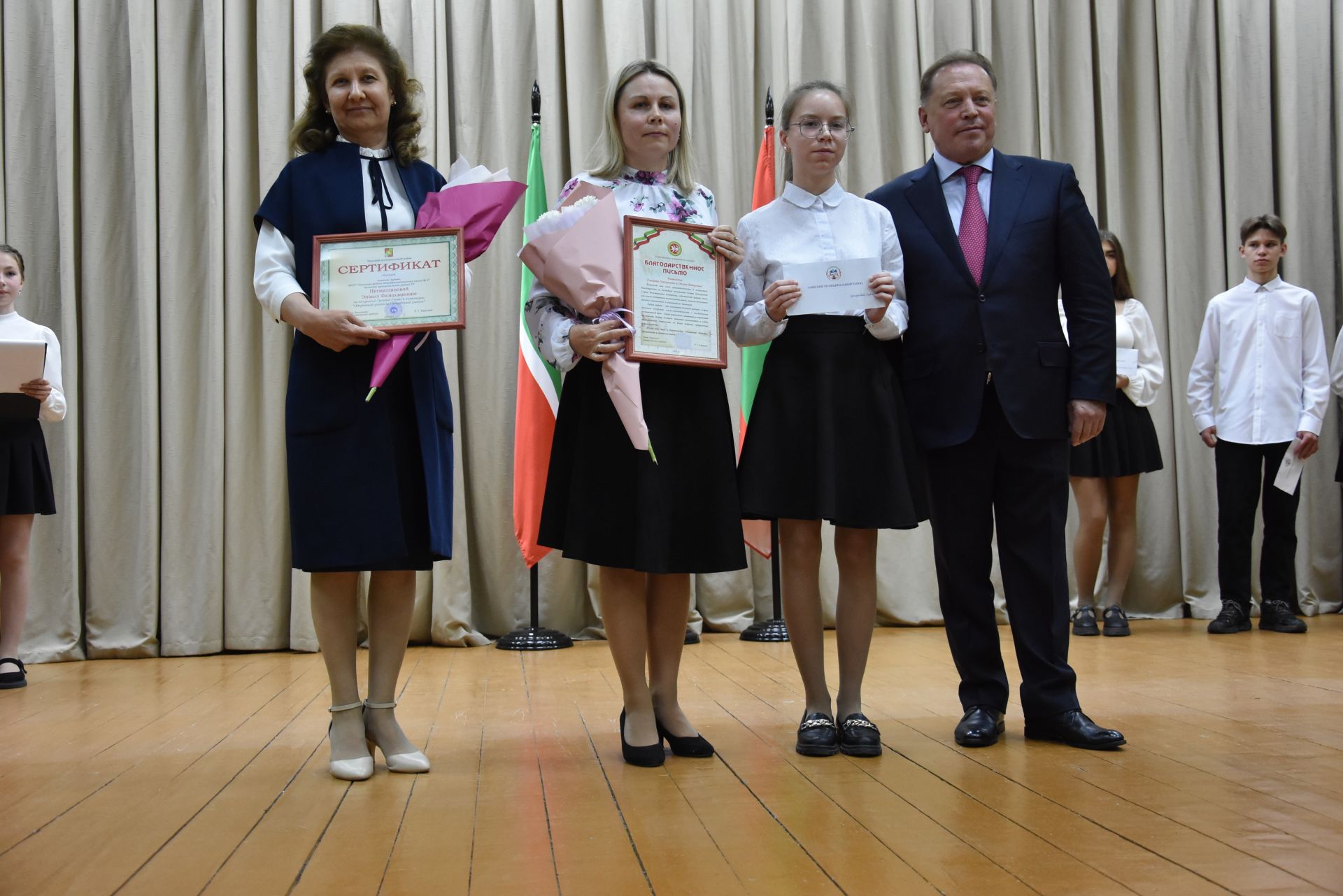Талантлылар грантлар алды