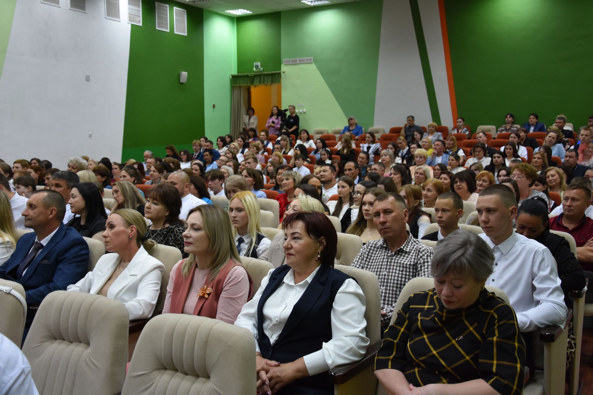Талантлылар грантлар алды