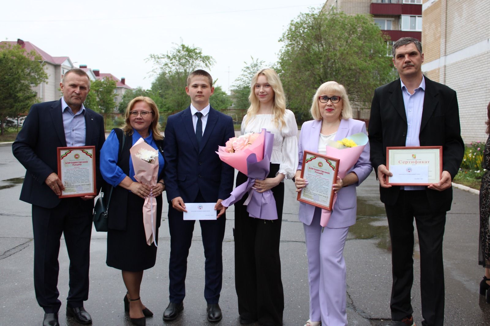 Талантлылар грантлар алды