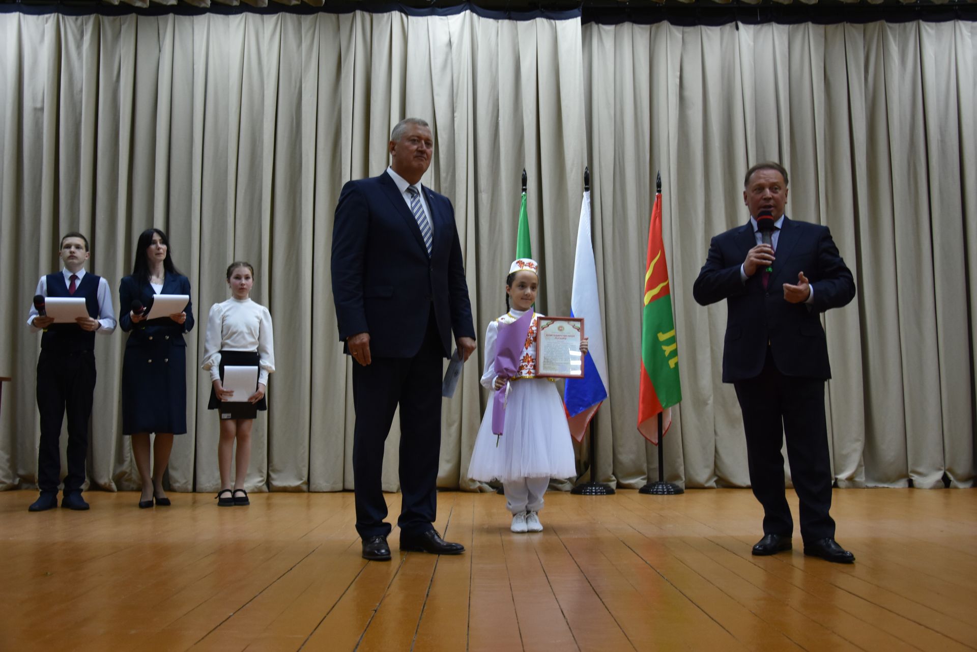 Талантлылар грантлар алды