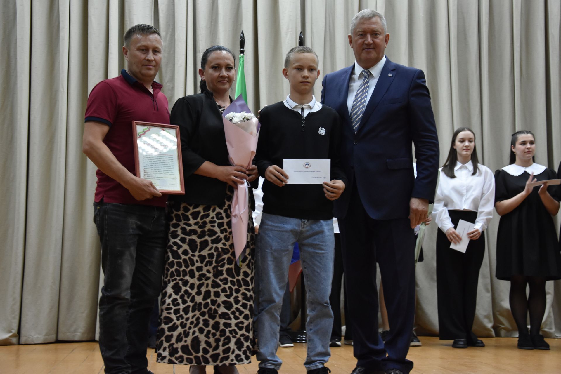 Талантлылар грантлар алды
