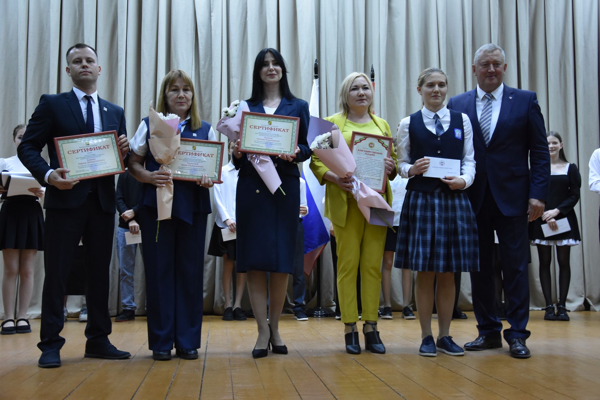 Талантлылар грантлар алды