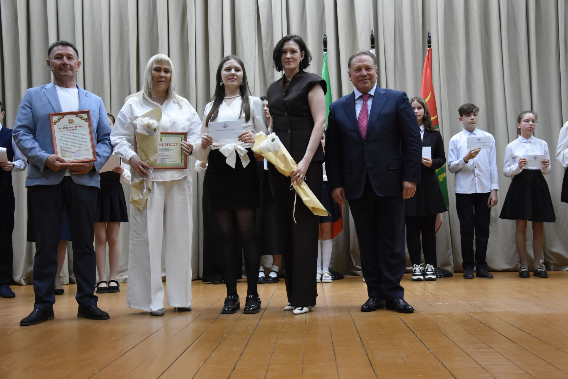 Талантлылар грантлар алды