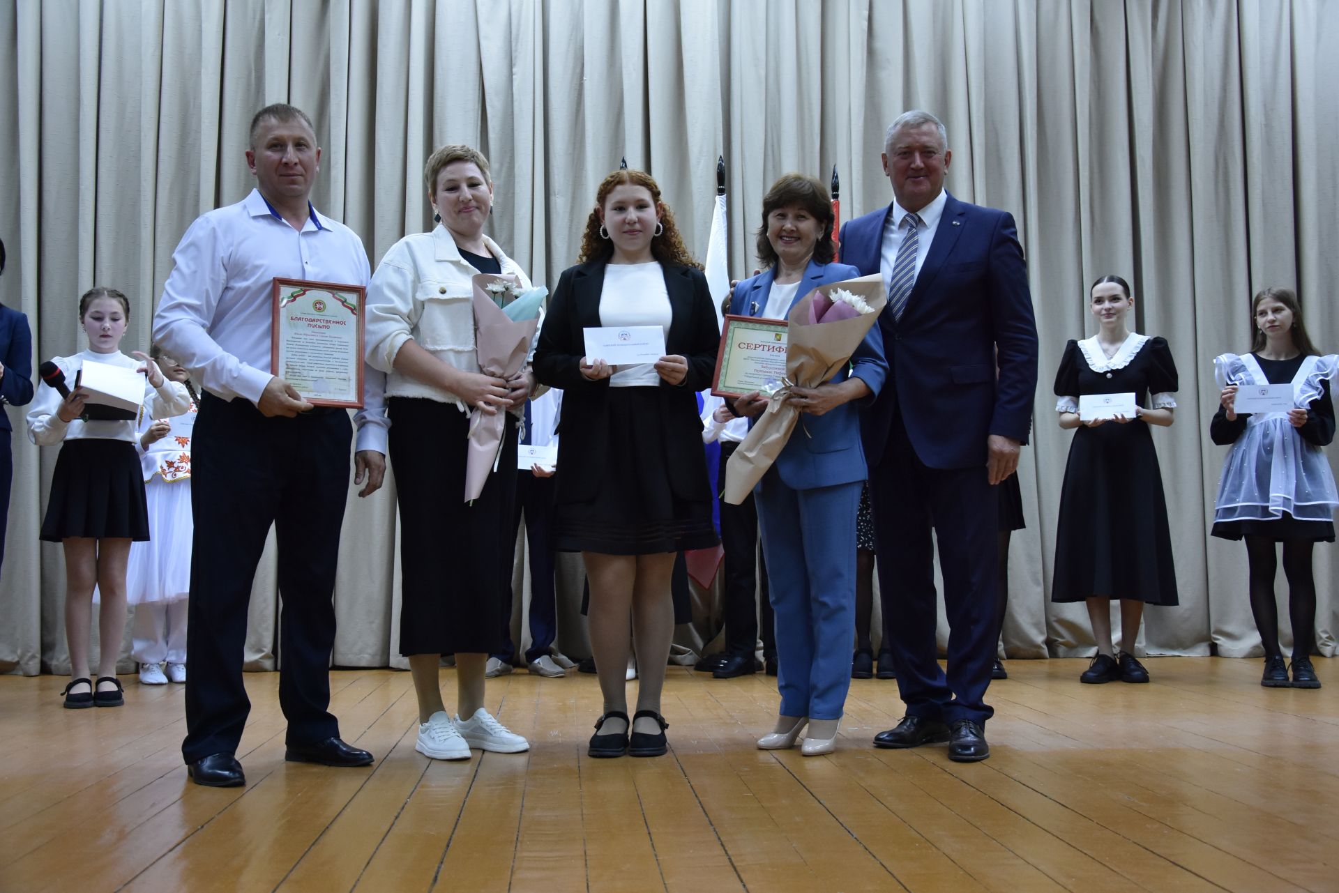 Талантлылар грантлар алды