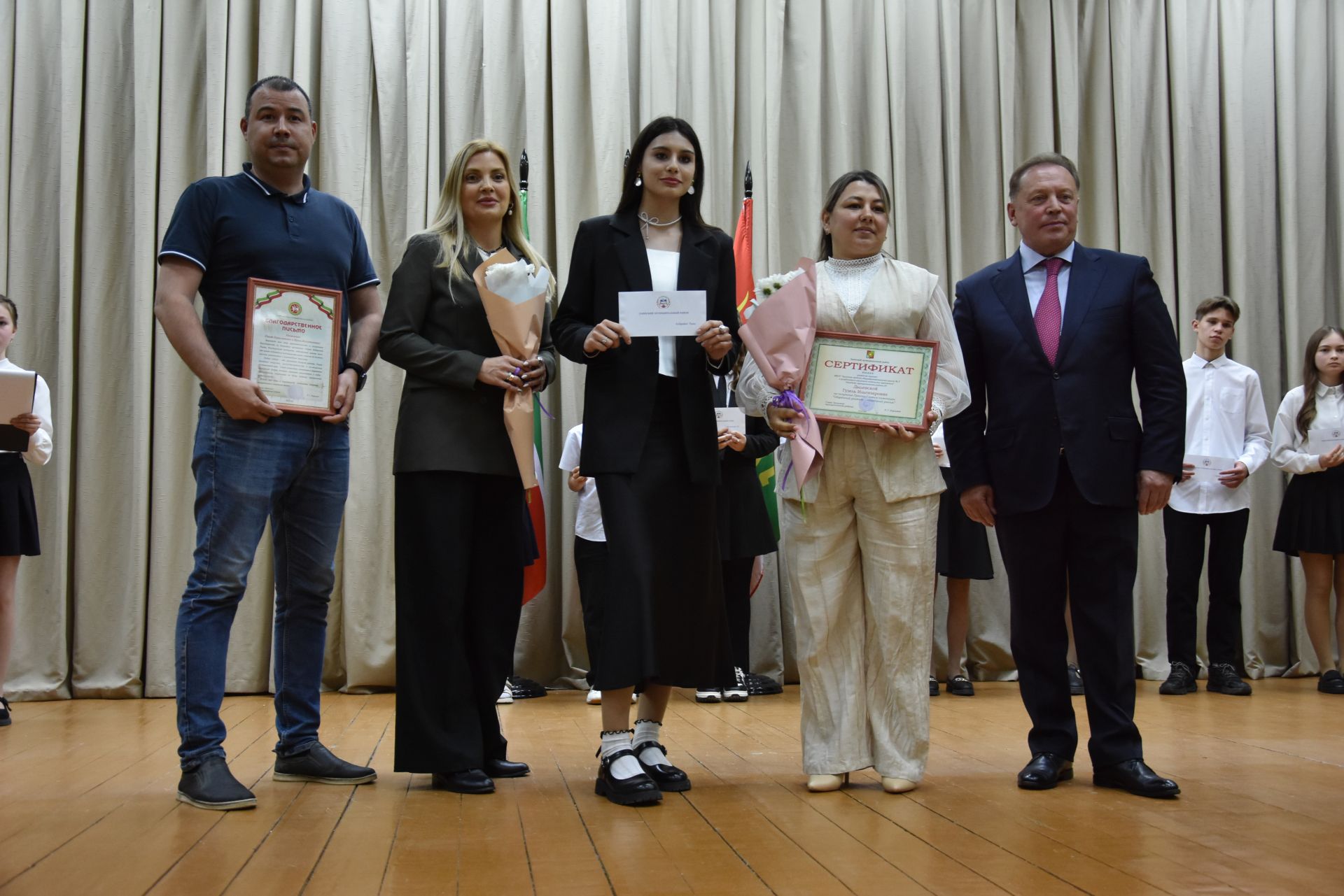 Талантлылар грантлар алды