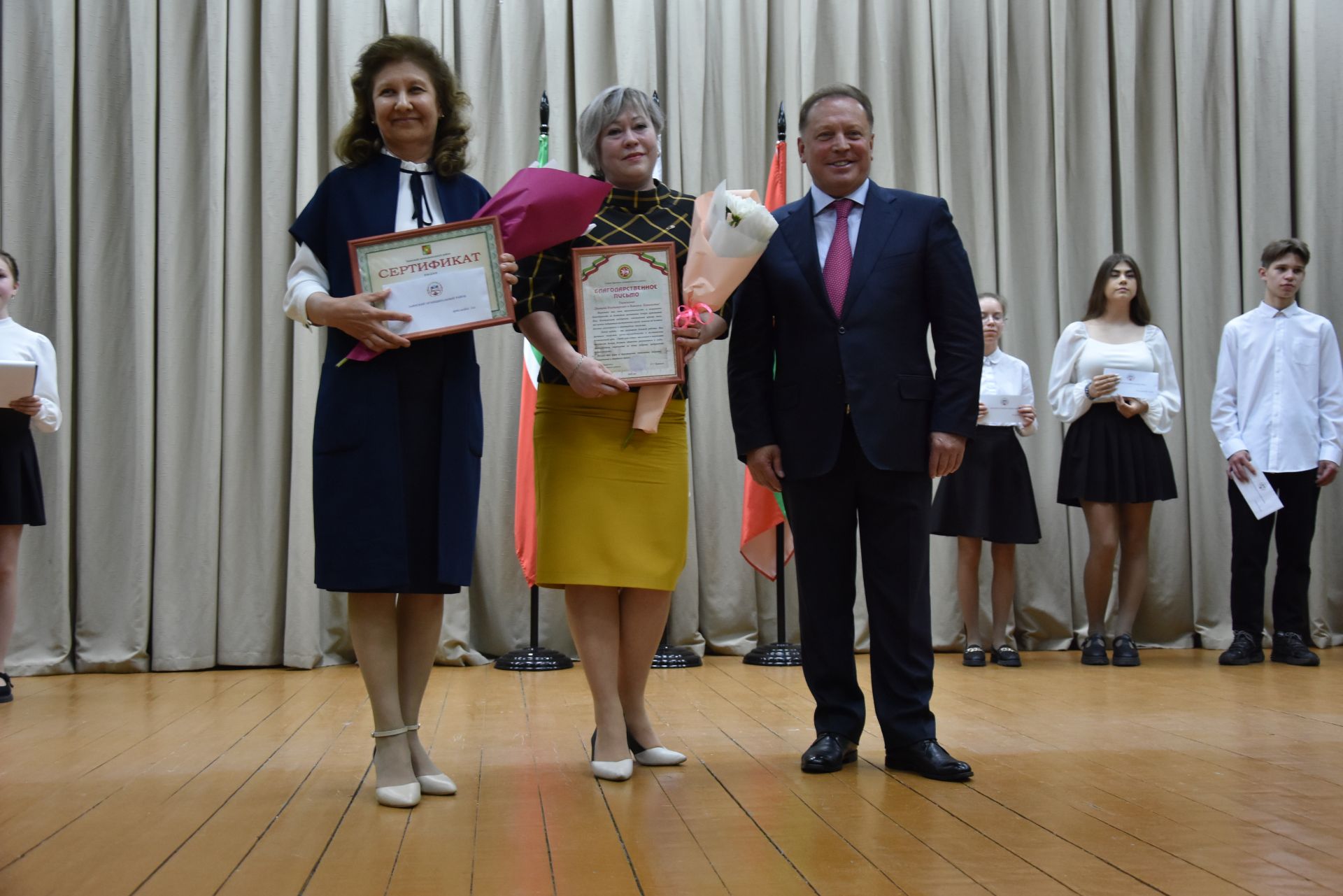 Талантлылар грантлар алды