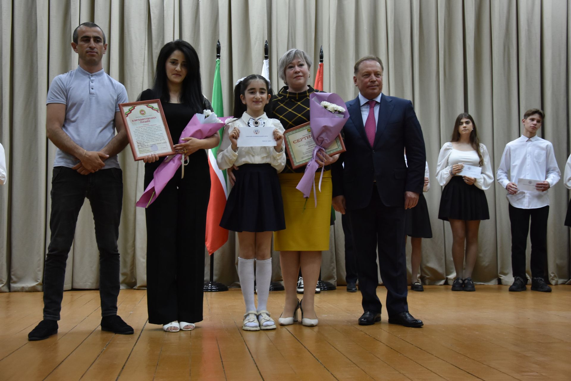 Талантлылар грантлар алды