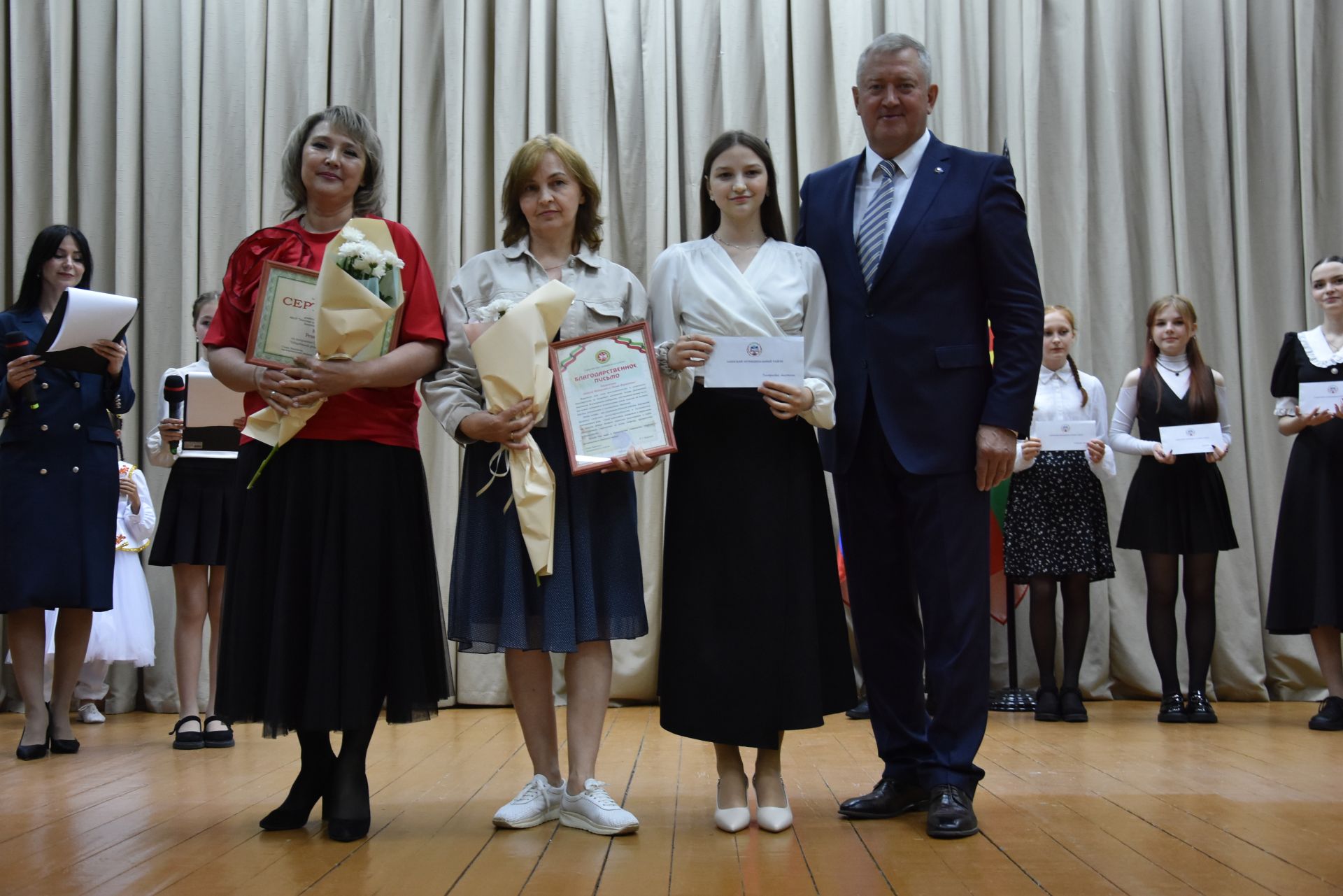 Талантлылар грантлар алды