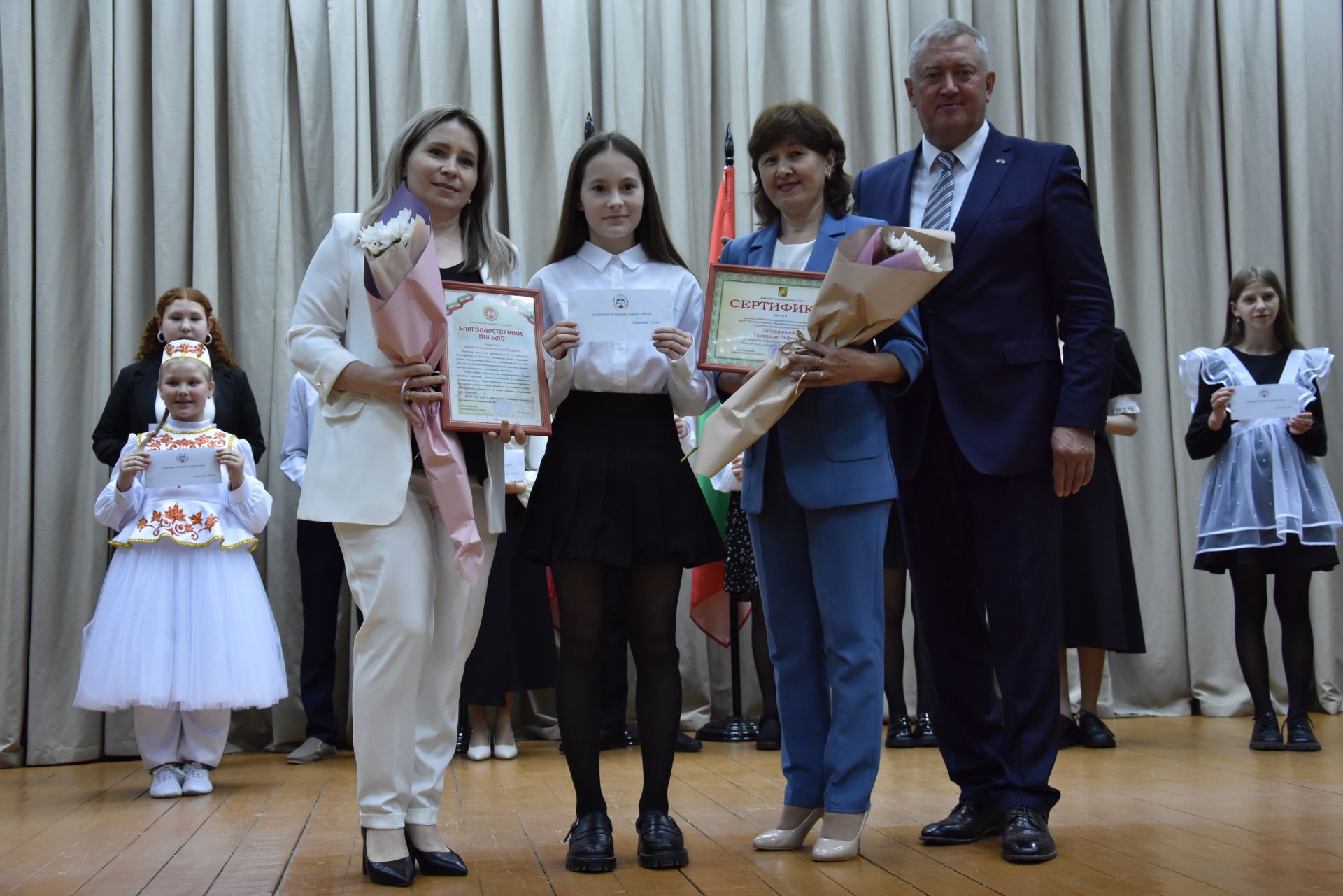 Талантлылар грантлар алды