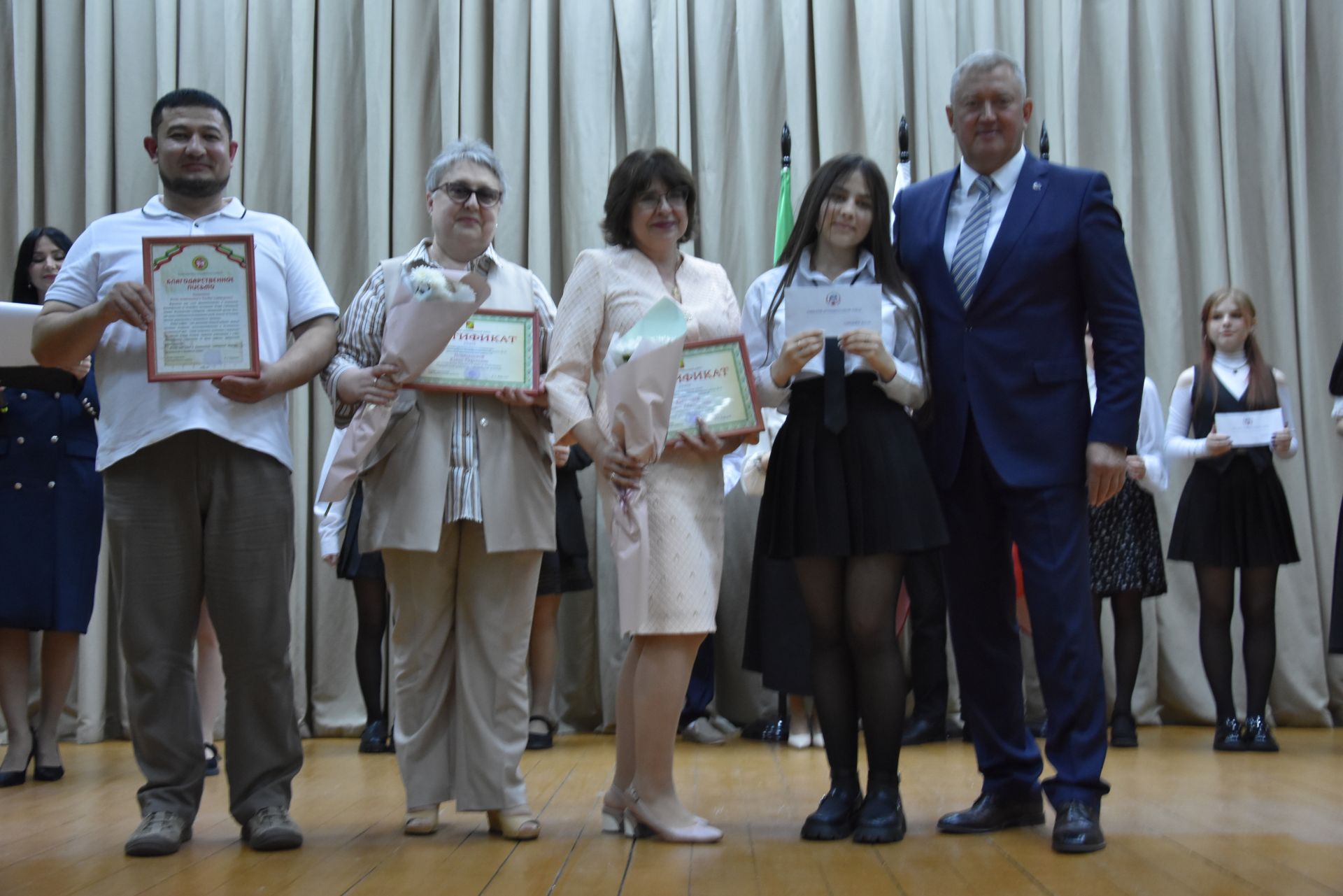 Талантлылар грантлар алды
