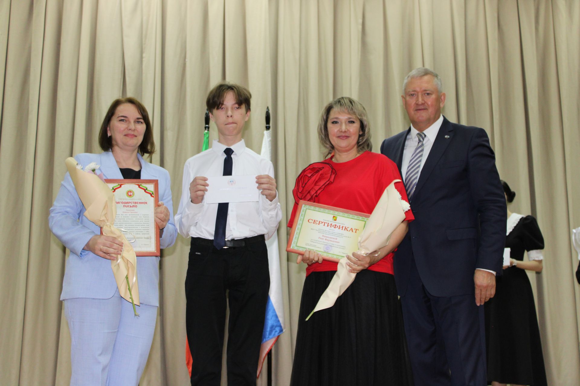 Талантлылар грантлар алды