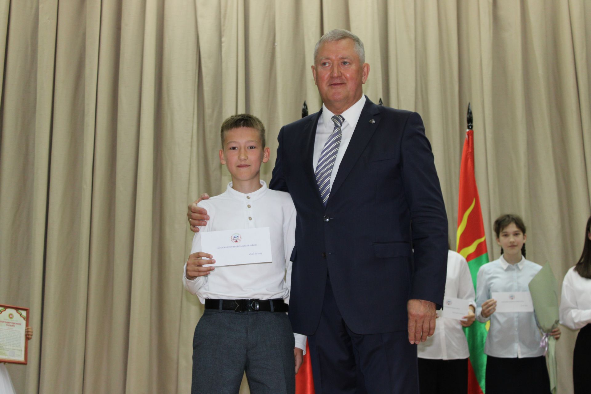 Талантлылар грантлар алды