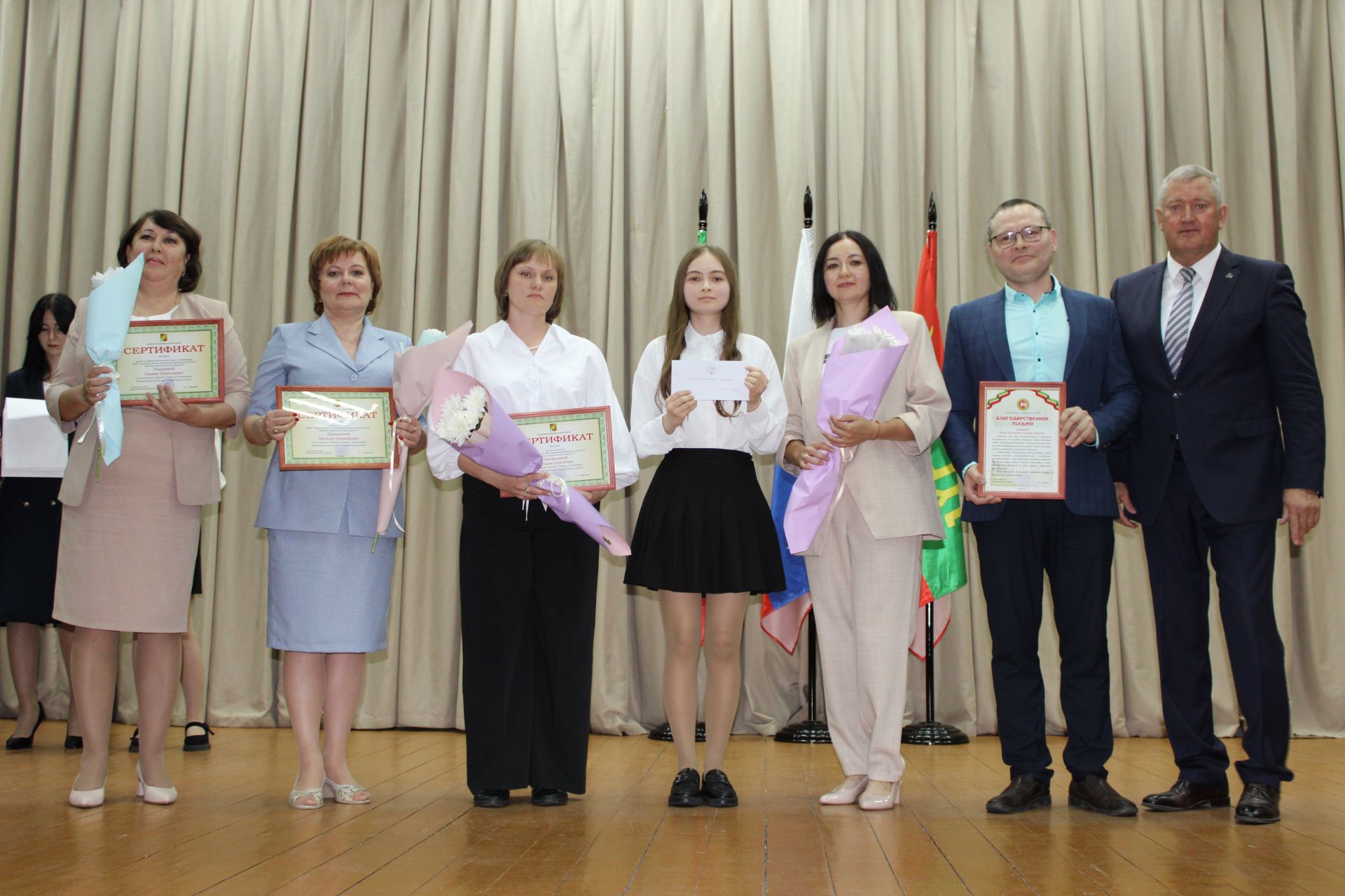 Талантлылар грантлар алды