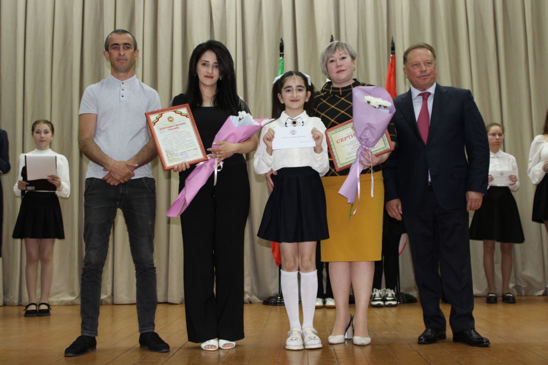Талантлылар грантлар алды