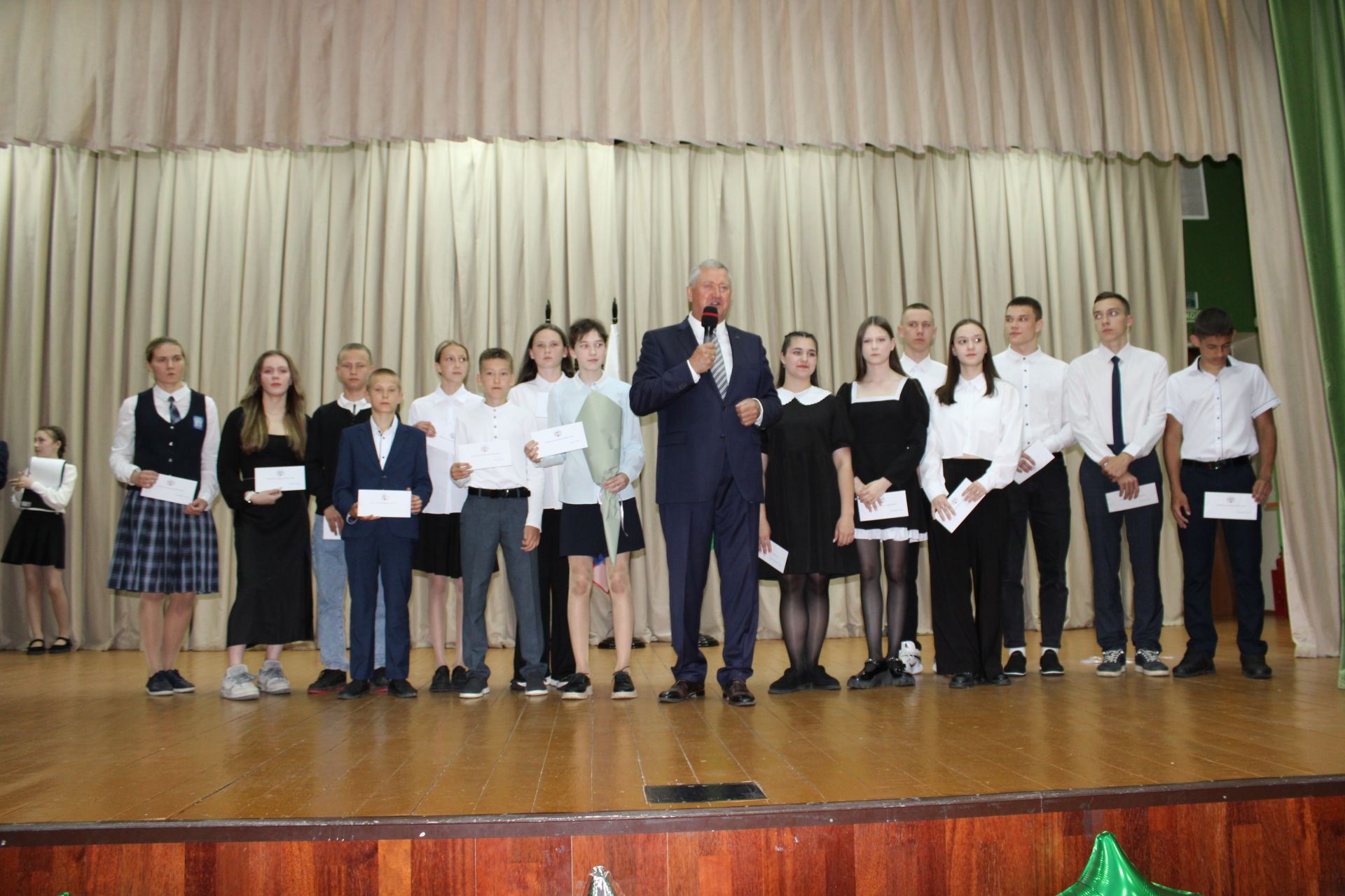 Талантлылар грантлар алды