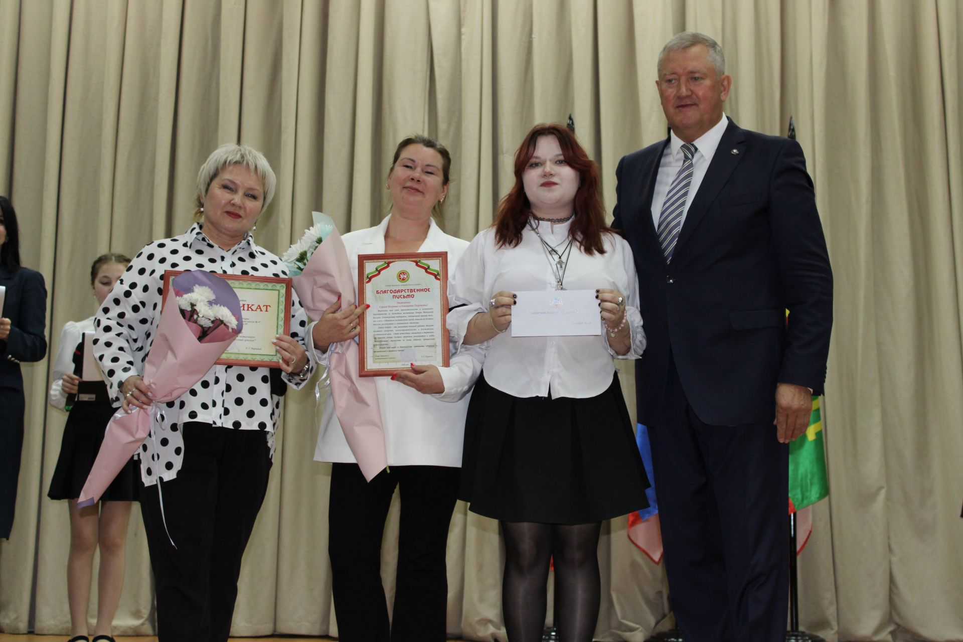 Талантлылар грантлар алды