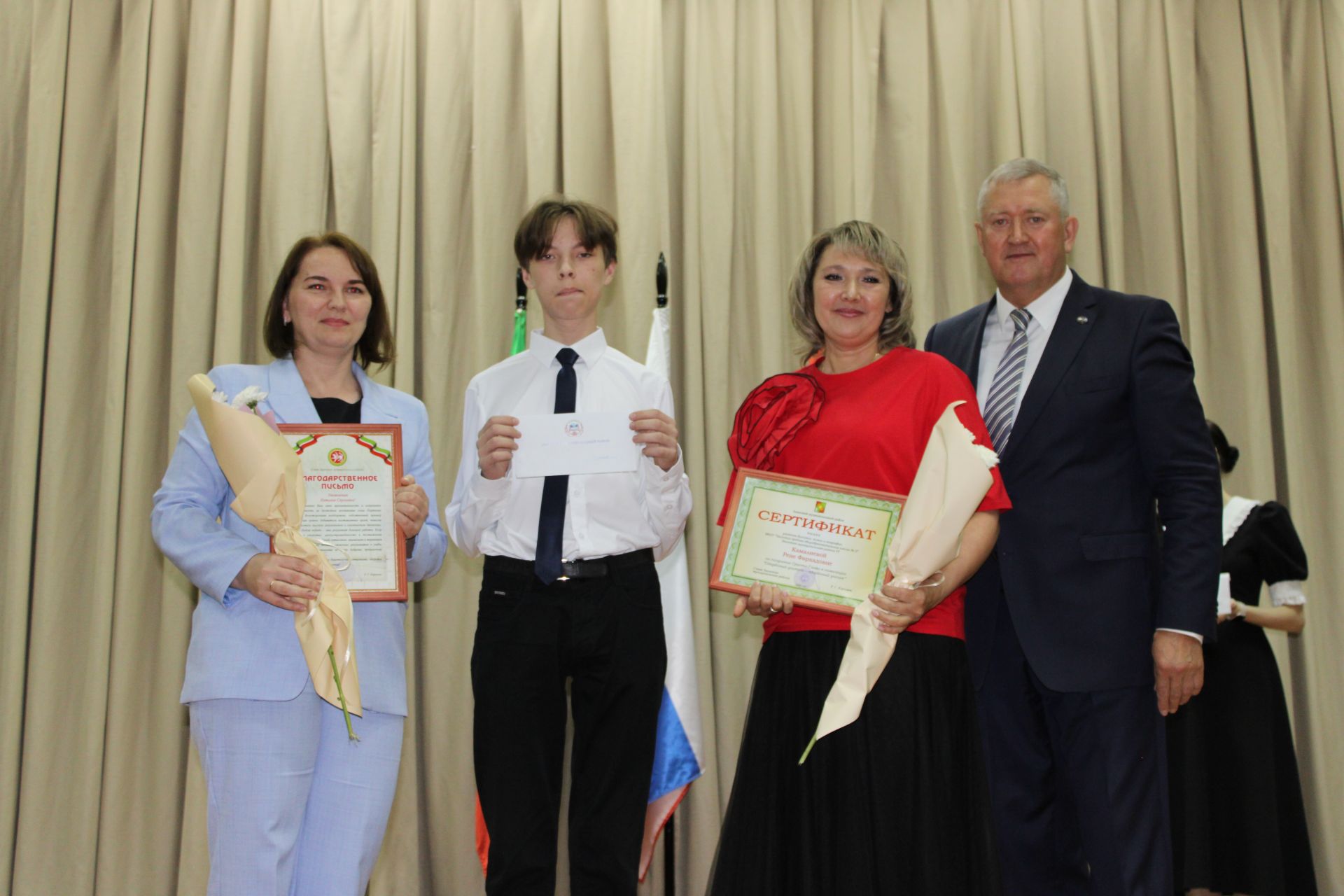 Талантлылар грантлар алды