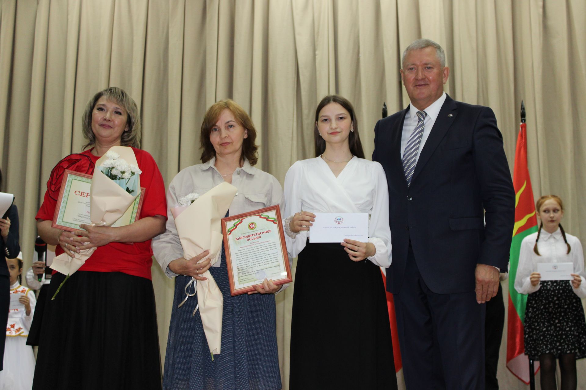 Талантлылар грантлар алды