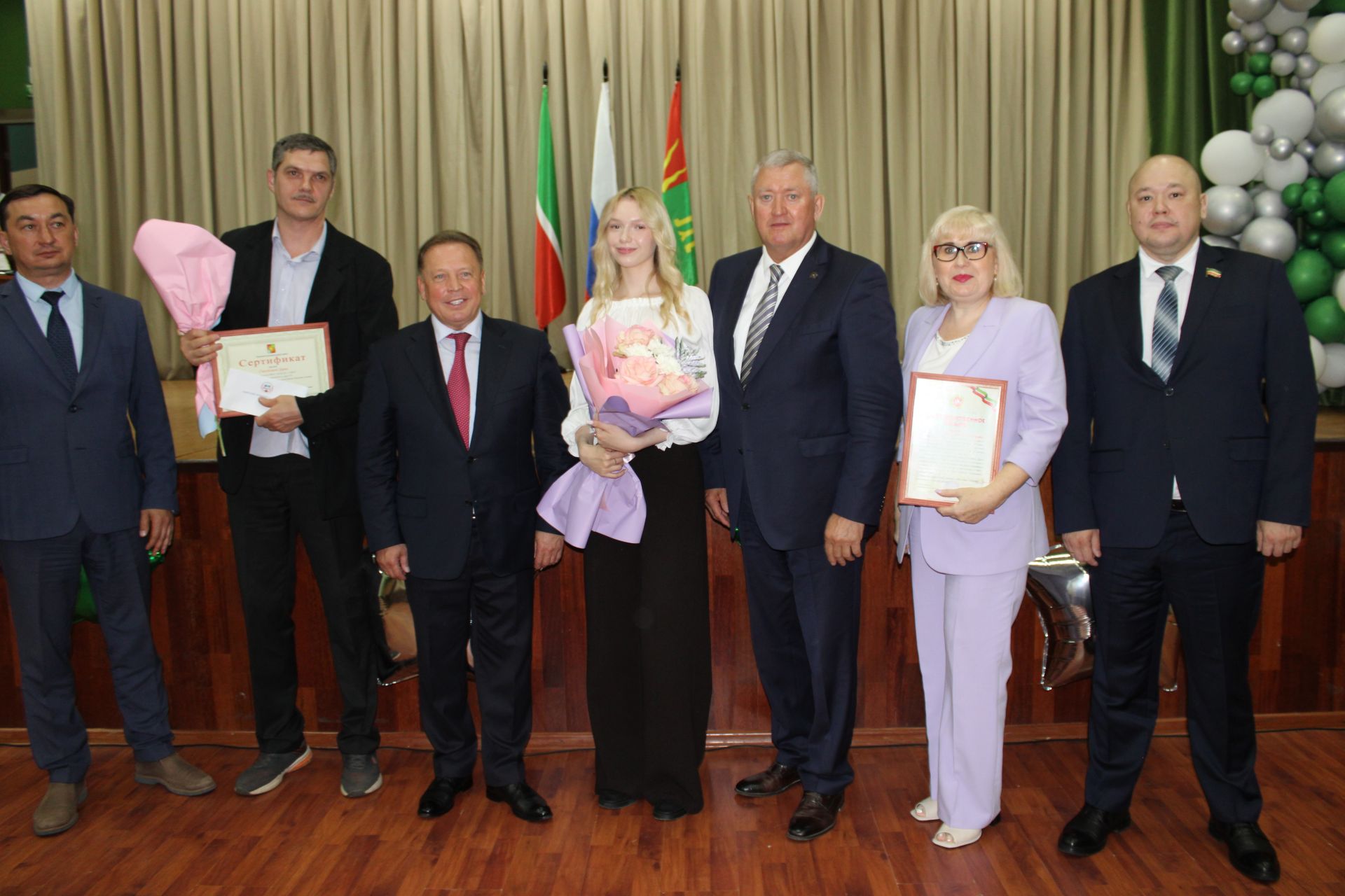 Талантлылар грантлар алды