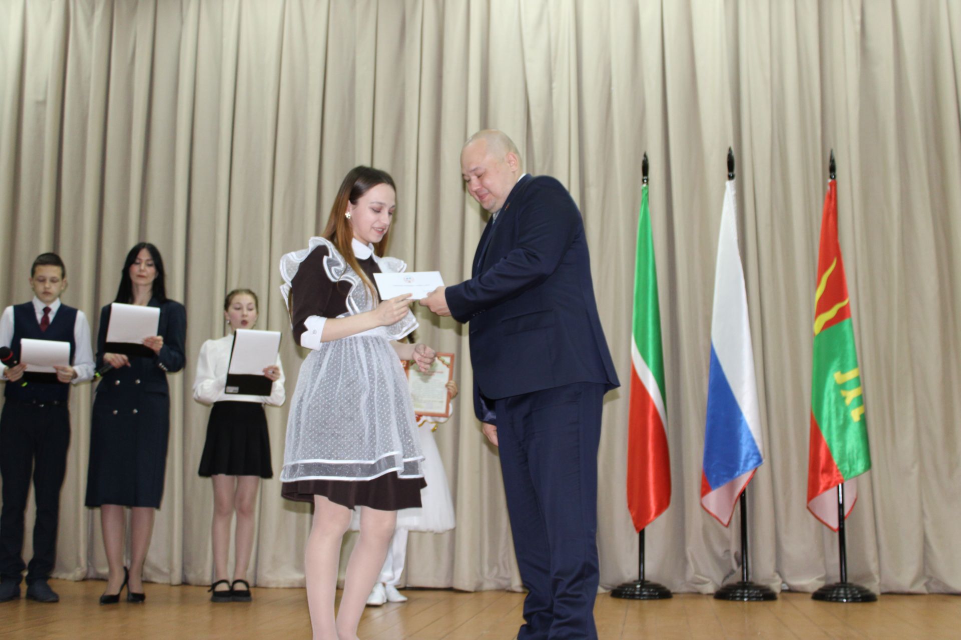 Талантлылар грантлар алды