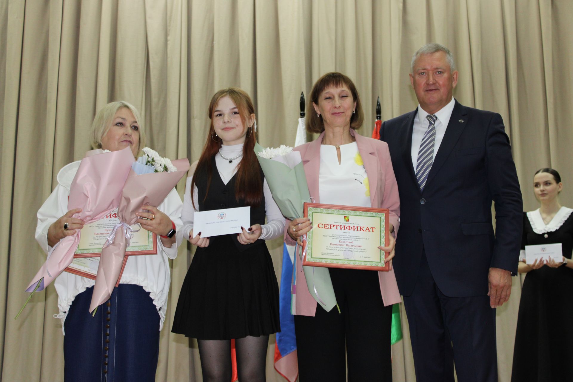 Талантлылар грантлар алды