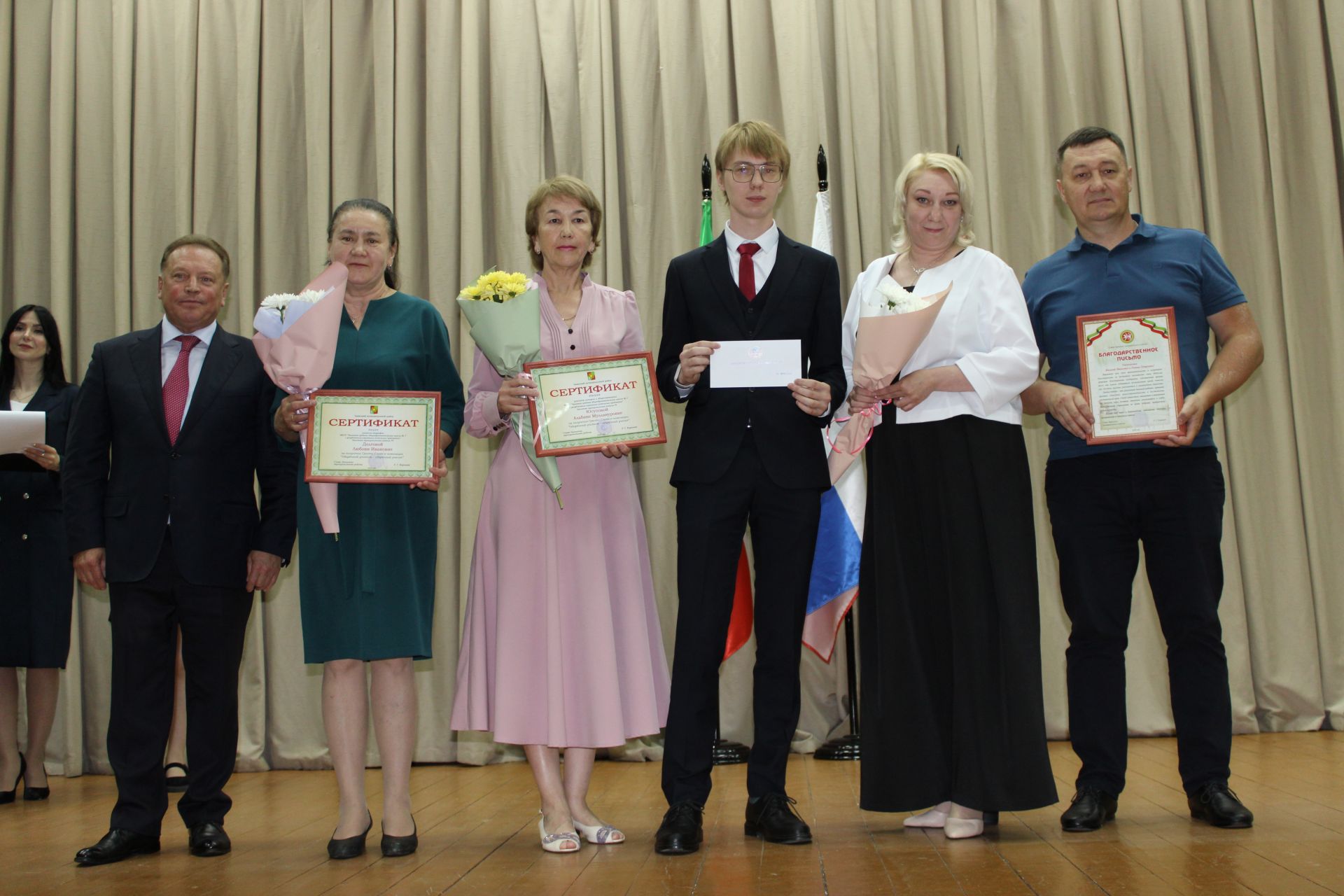 Талантлылар грантлар алды