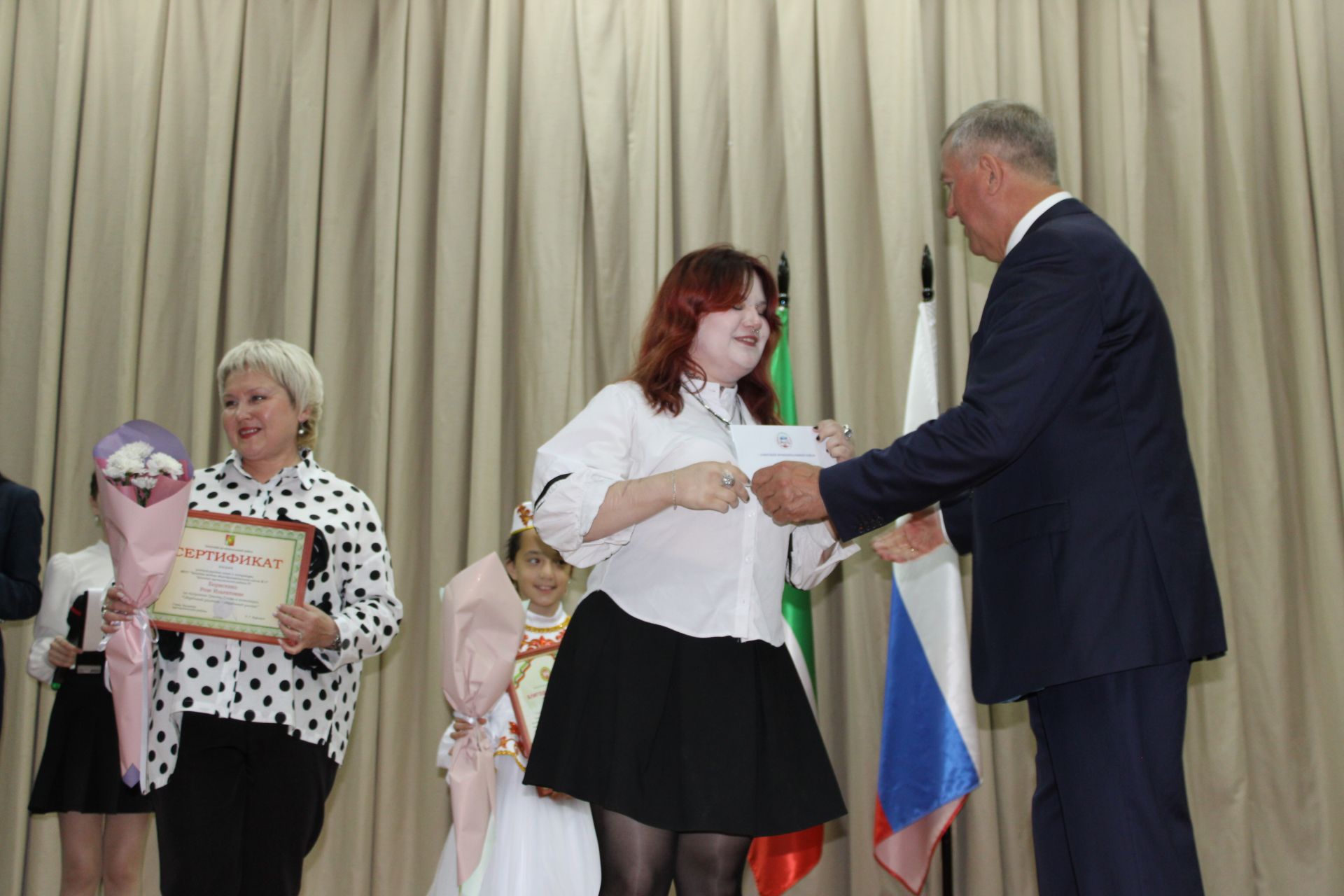Талантлылар грантлар алды