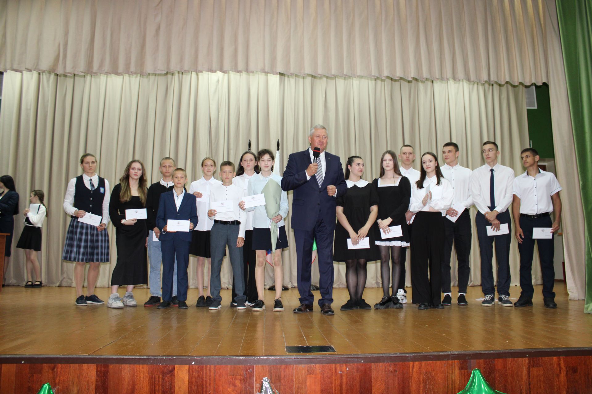 Талантлылар грантлар алды
