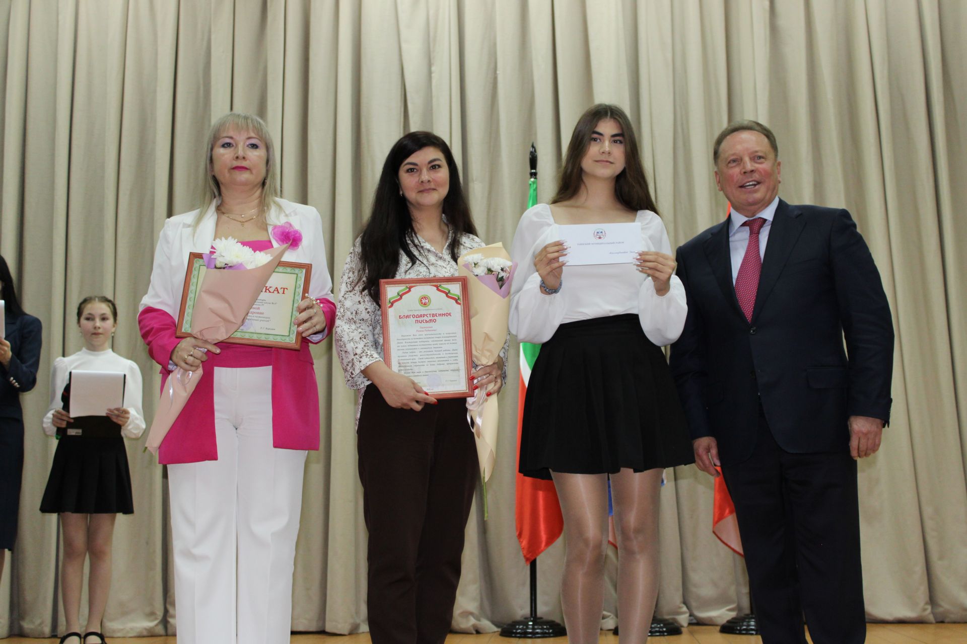 Талантлылар грантлар алды