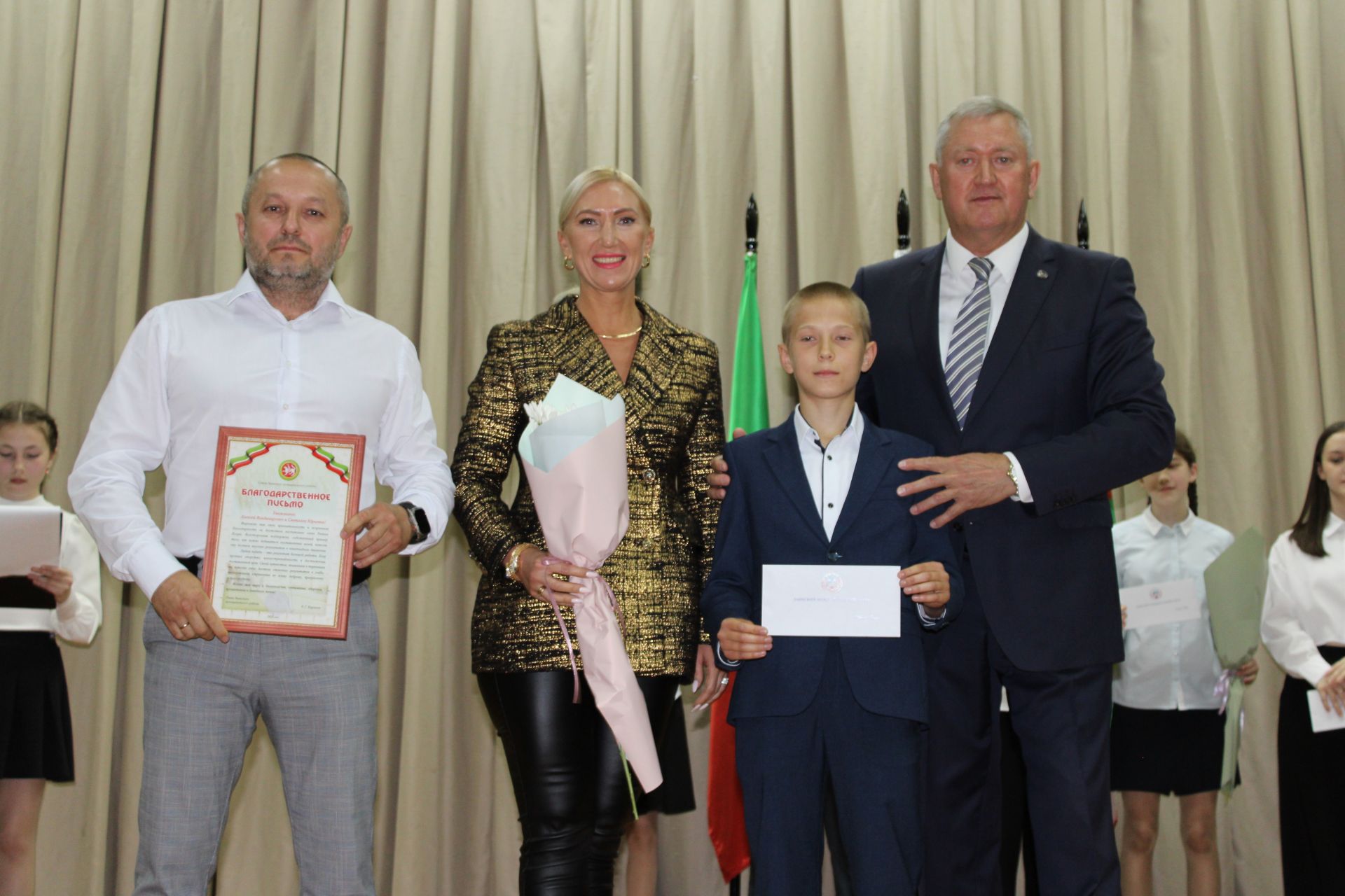 Талантлылар грантлар алды